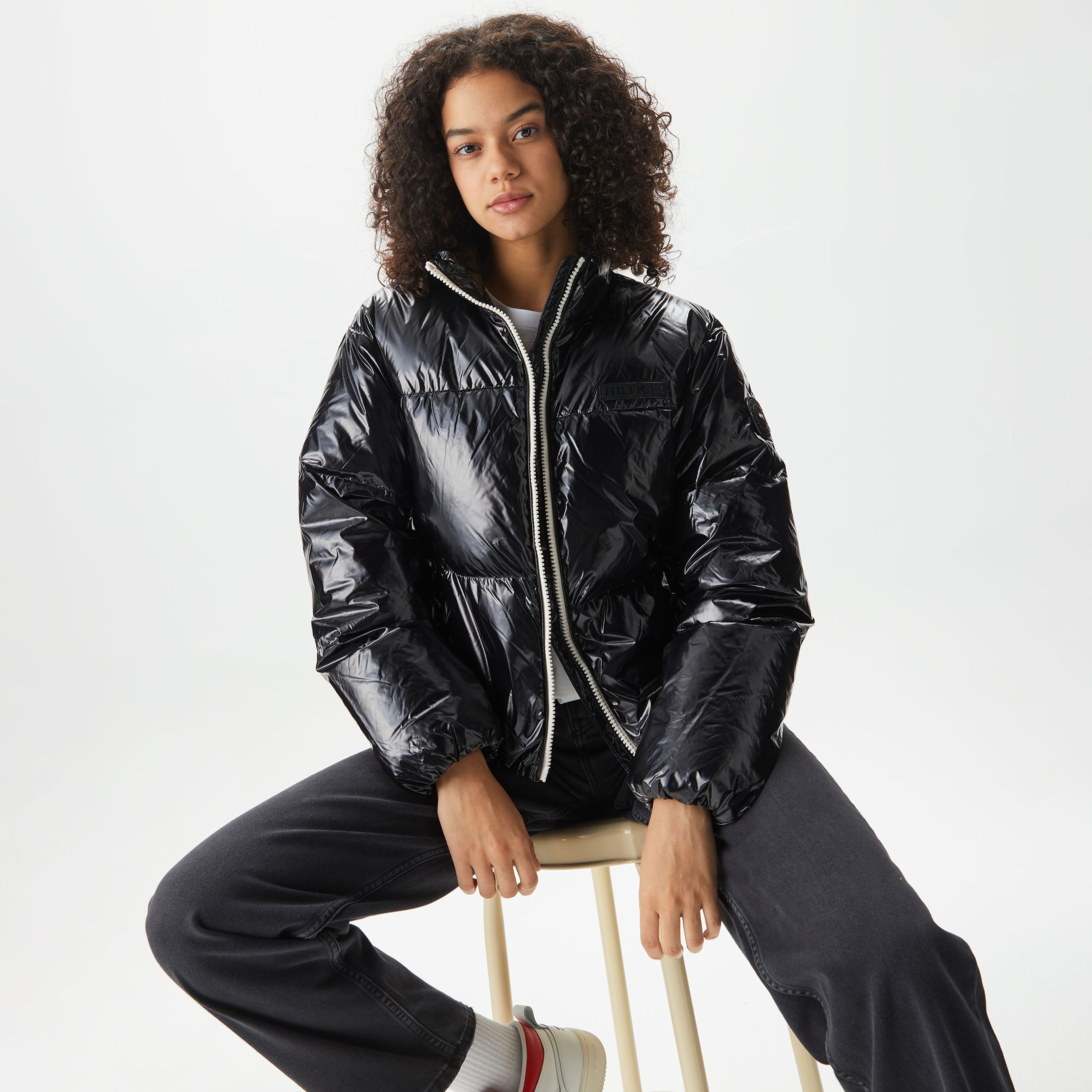 Tommy Hilfiger Kadın Siyah Mont