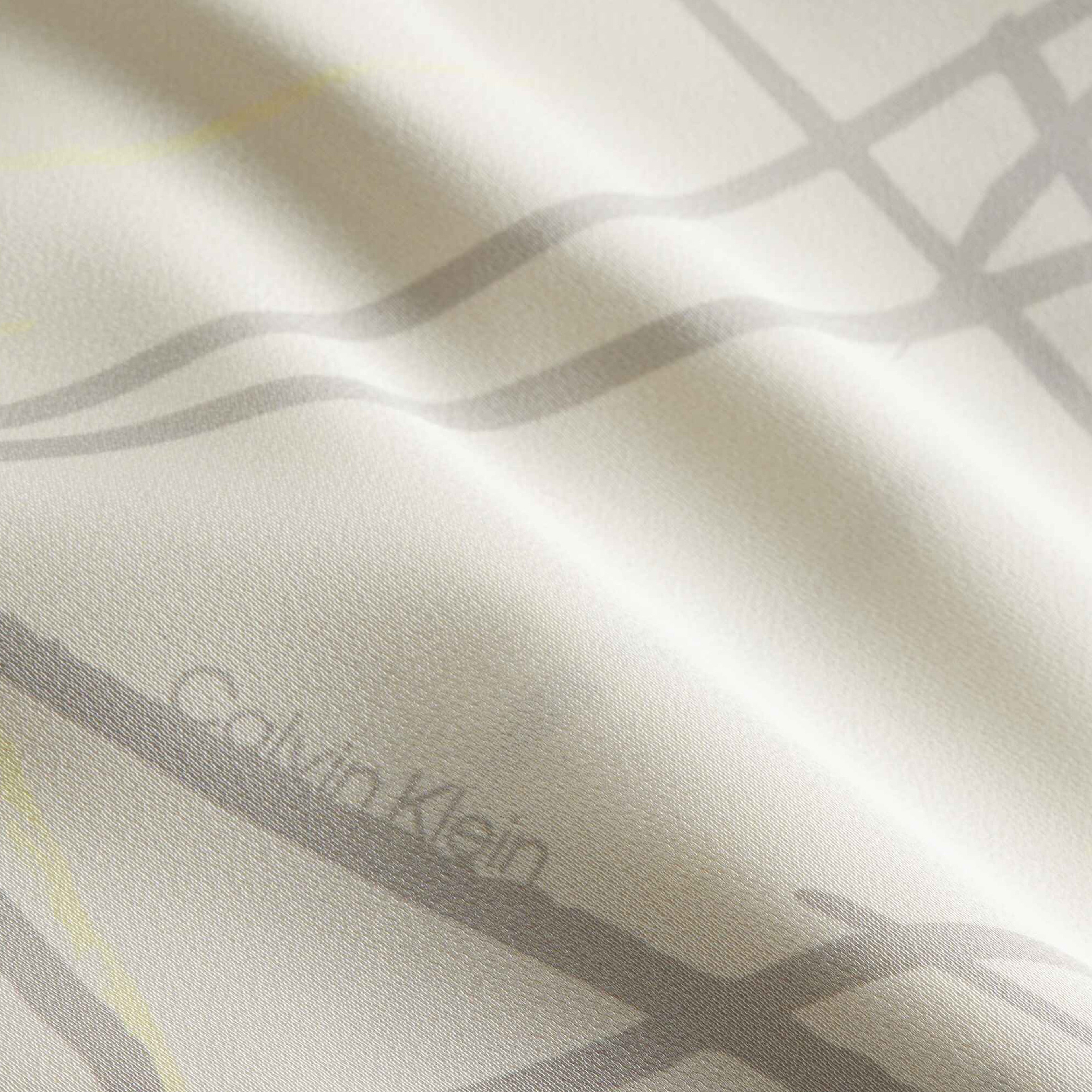 Calvin Klein Kadın Beyaz Tshirt