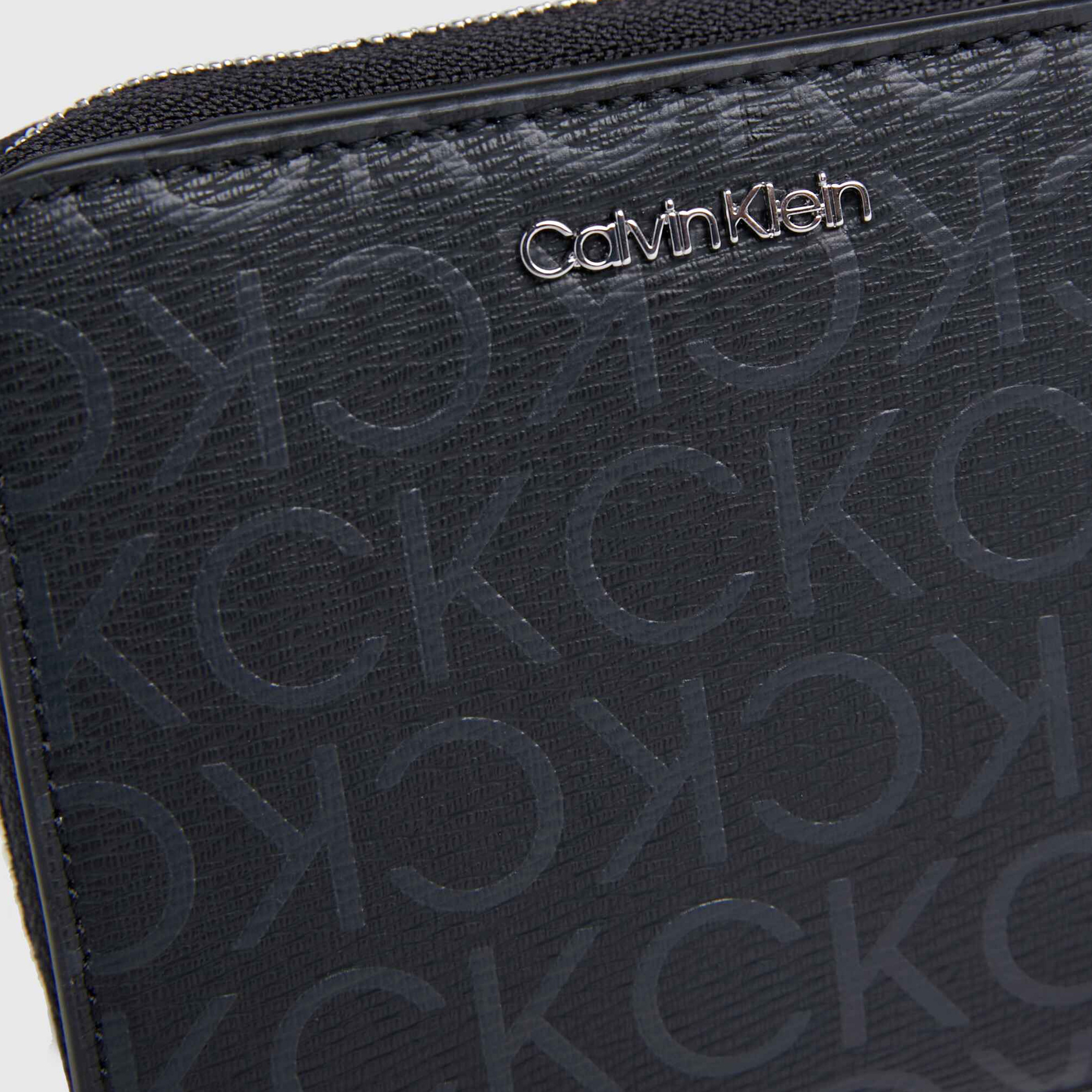 Calvin Klein Kadın Siyah Cüzdan