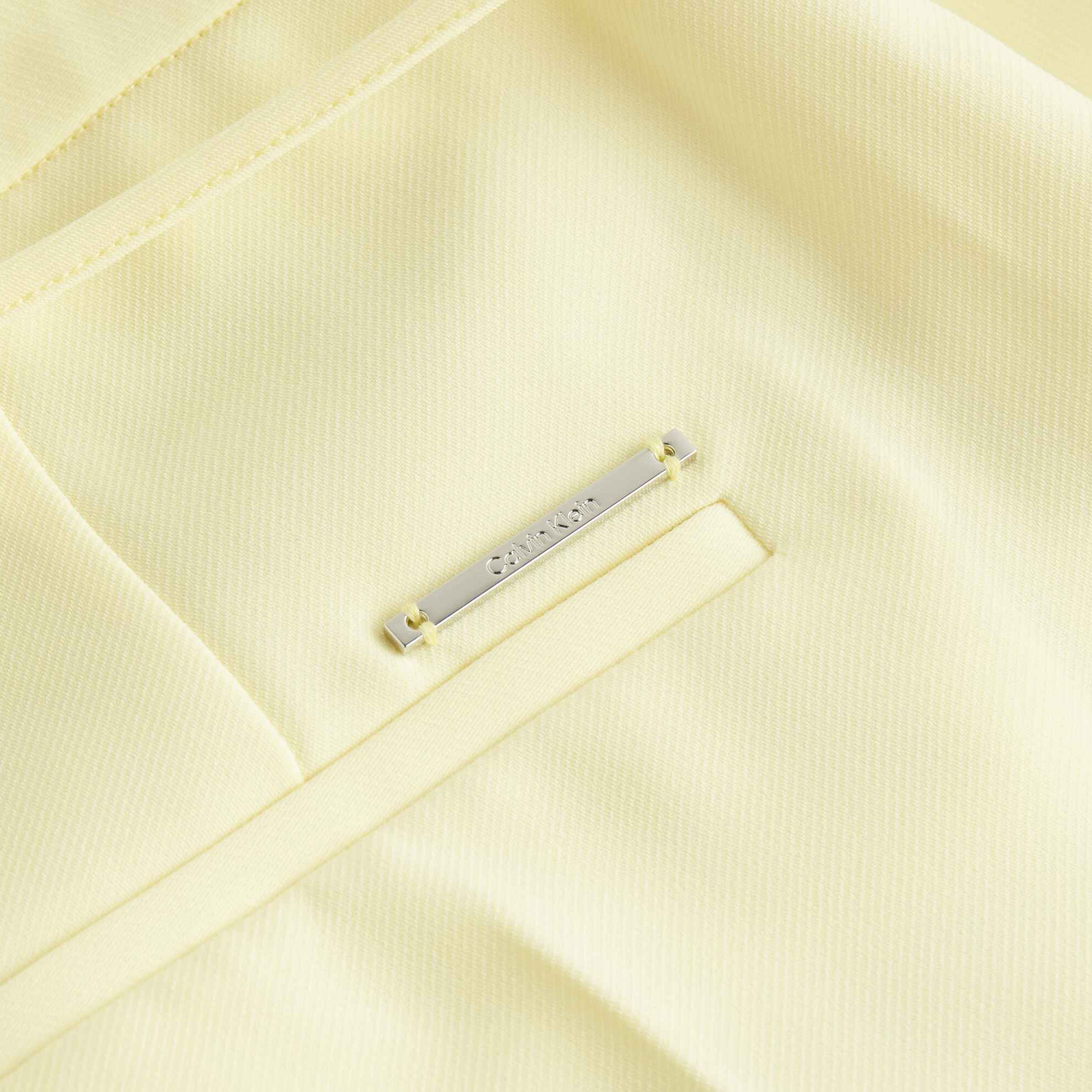 Calvin Klein Kadın Sarı Şort