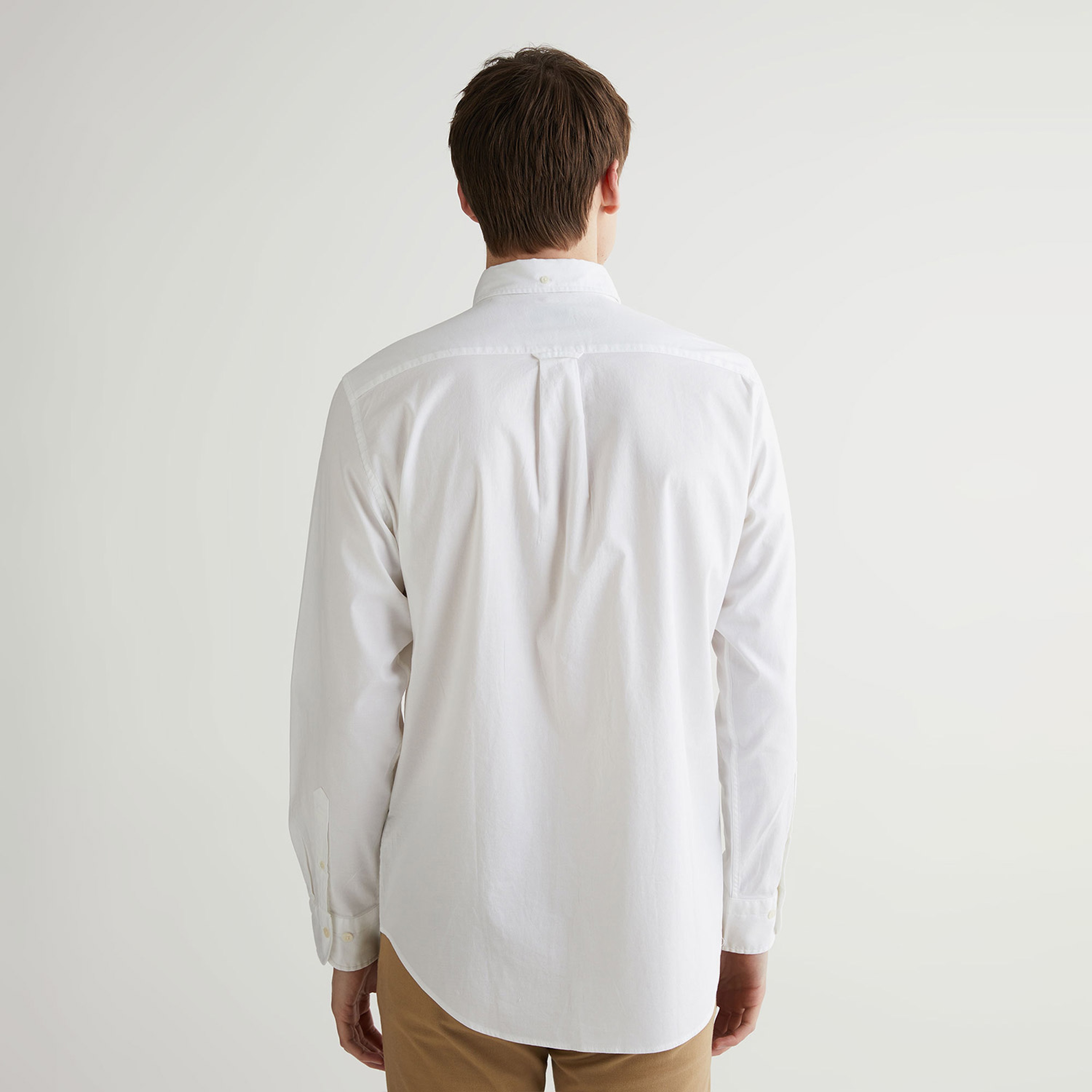 GANT Erkek Beyaz Regular Fit Düğmeli Yaka Gömlek