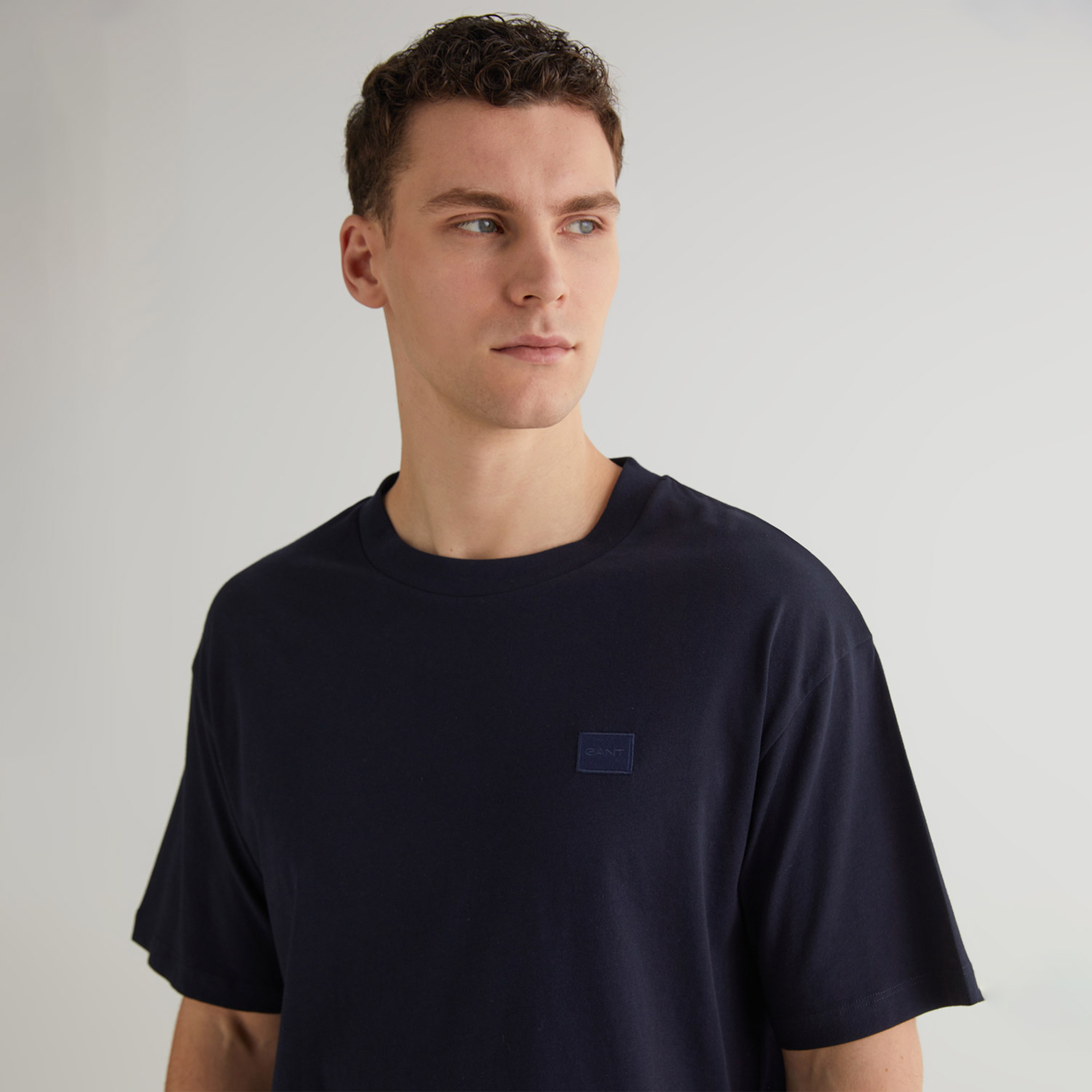 GANT Erkek Lacivert Relaxed Fit Bisiklet Yaka T-shirt