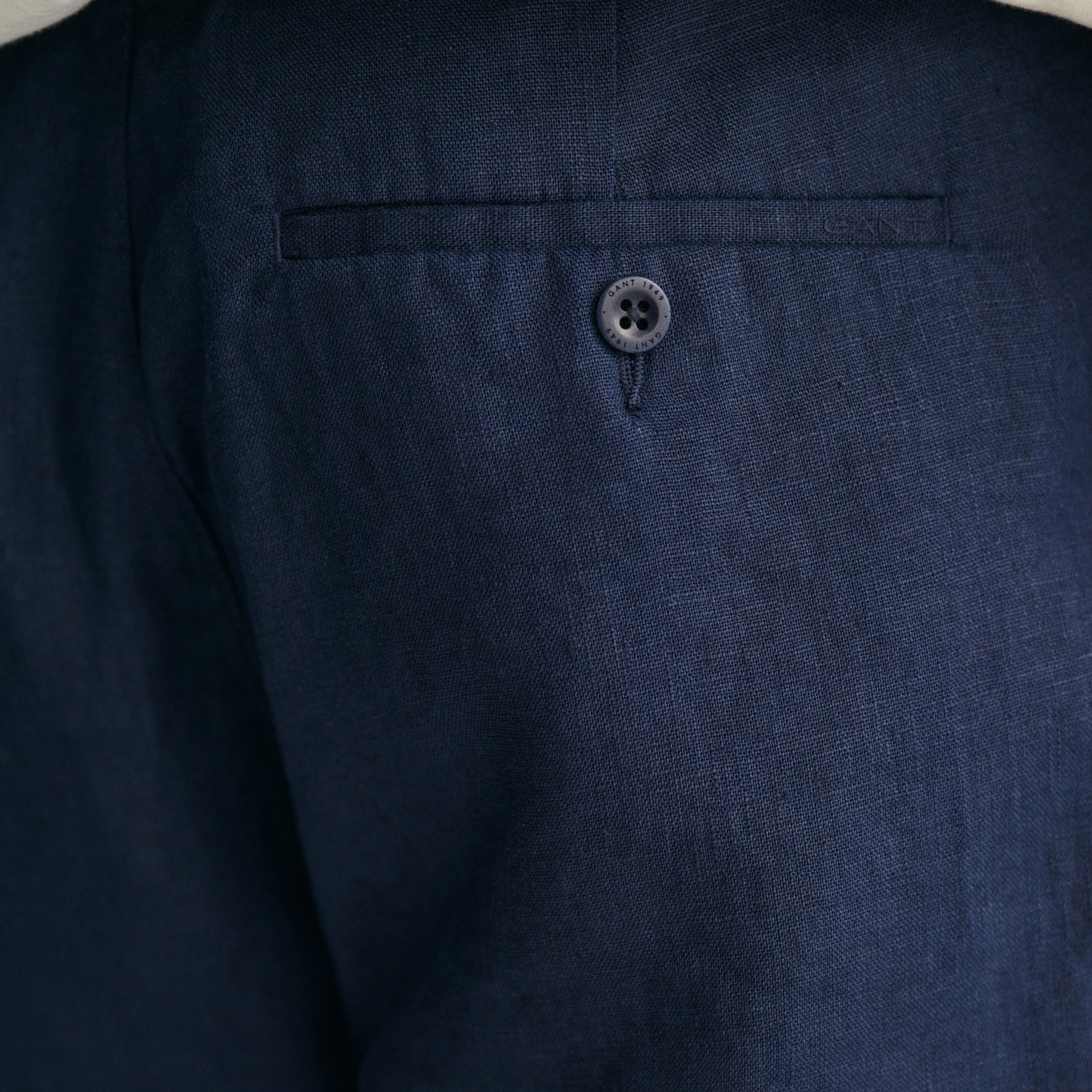 GANT Erkek Lacivert Relaxed Fit Keten Şort