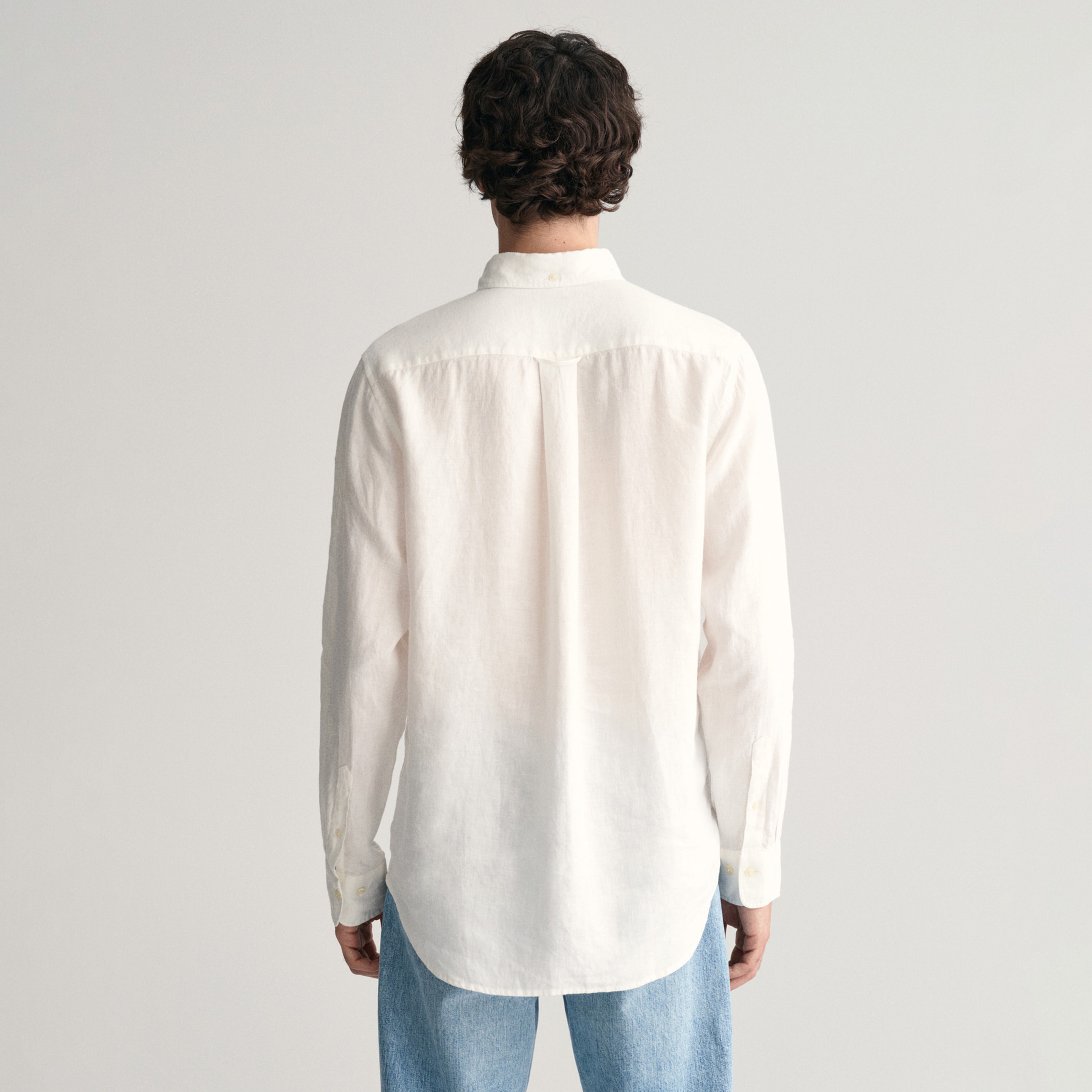 GANT Erkek Beyaz Regular Fit Düğmeli Yaka Keten Gömlek