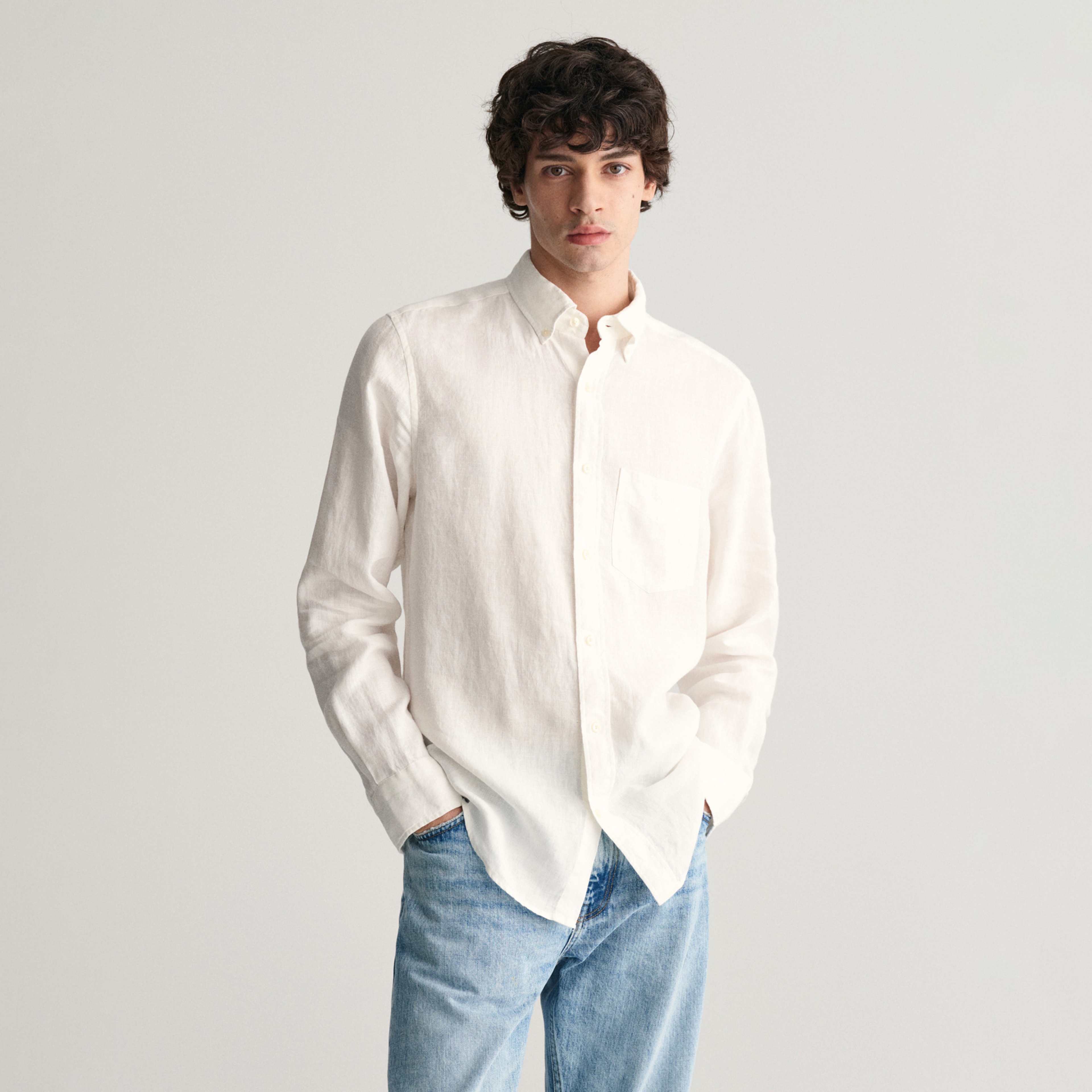 GANT Erkek Beyaz Regular Fit Düğmeli Yaka Keten Gömlek