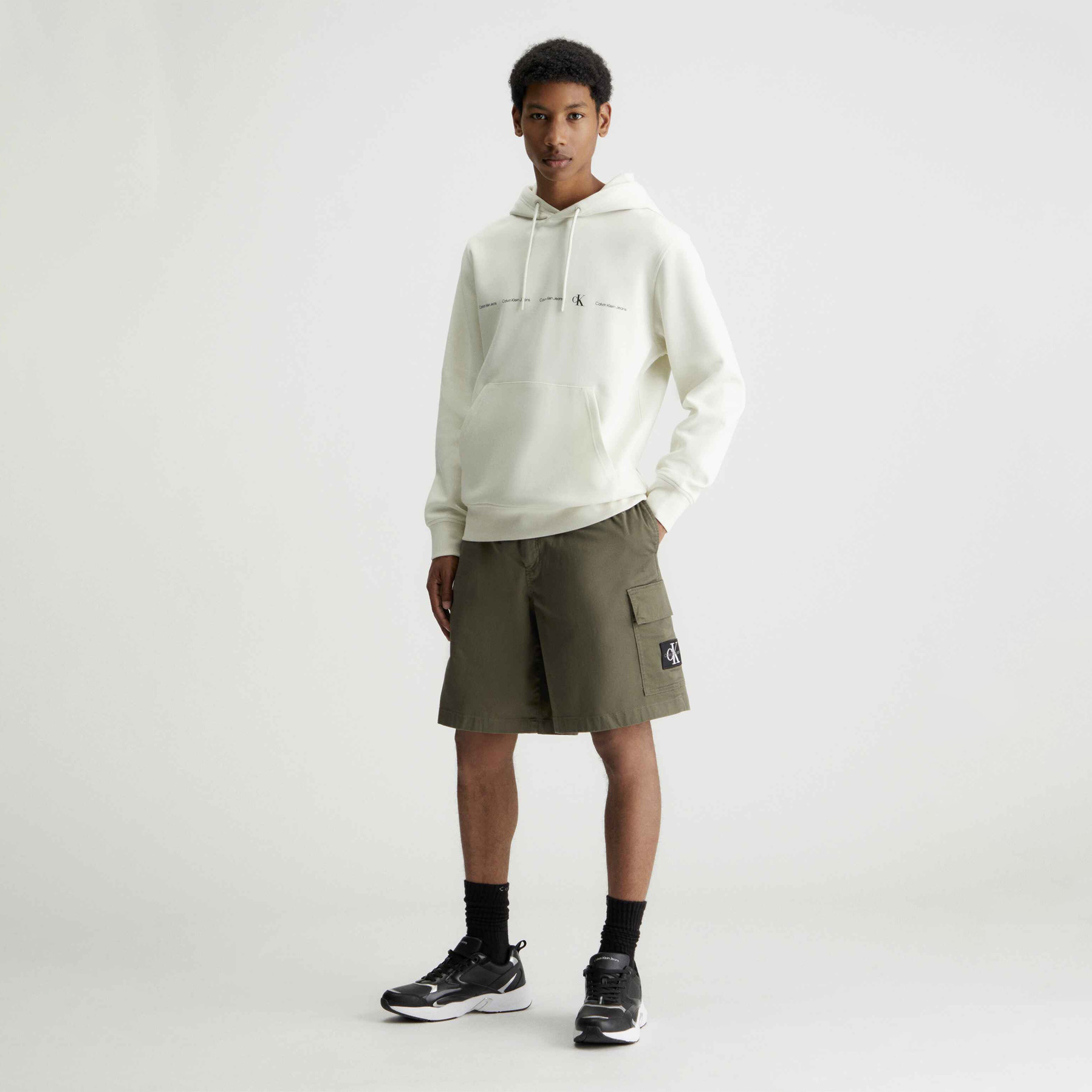 Calvin Klein Erkek Beyaz Sweatshirt