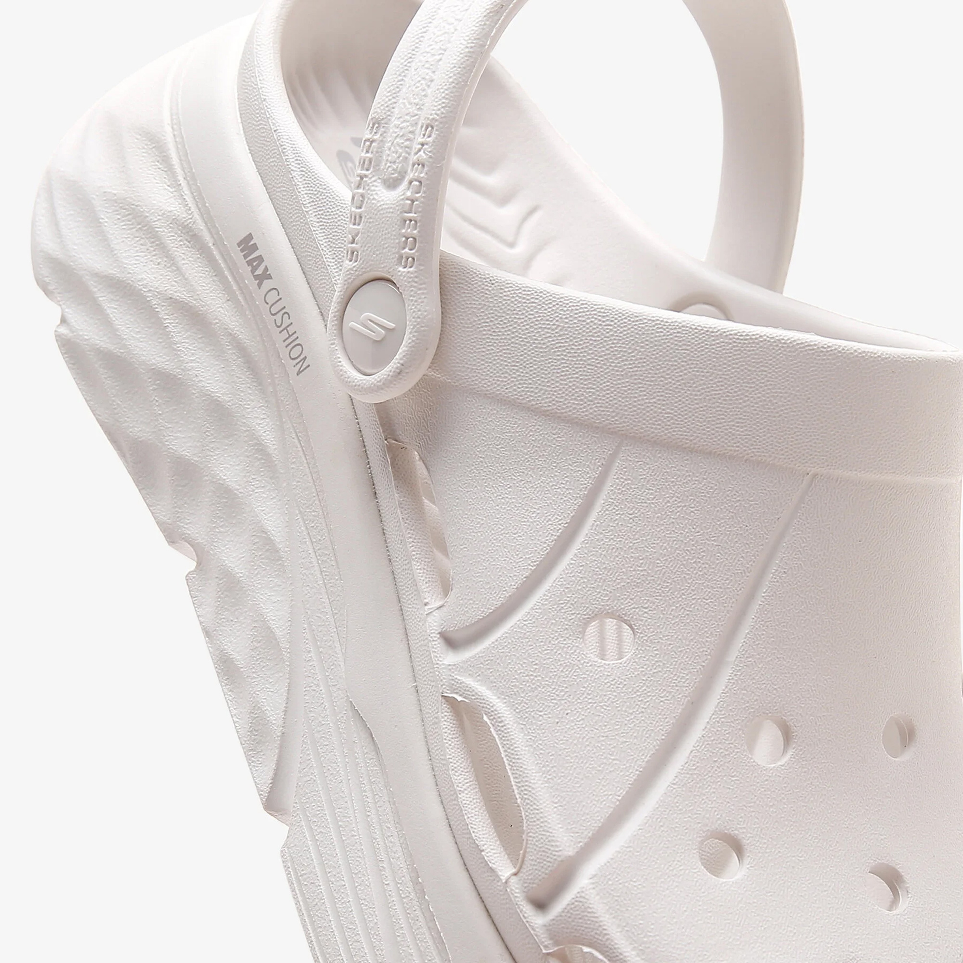 Skechers Max Cushioning Foamies Kadın Beyaz Terlik