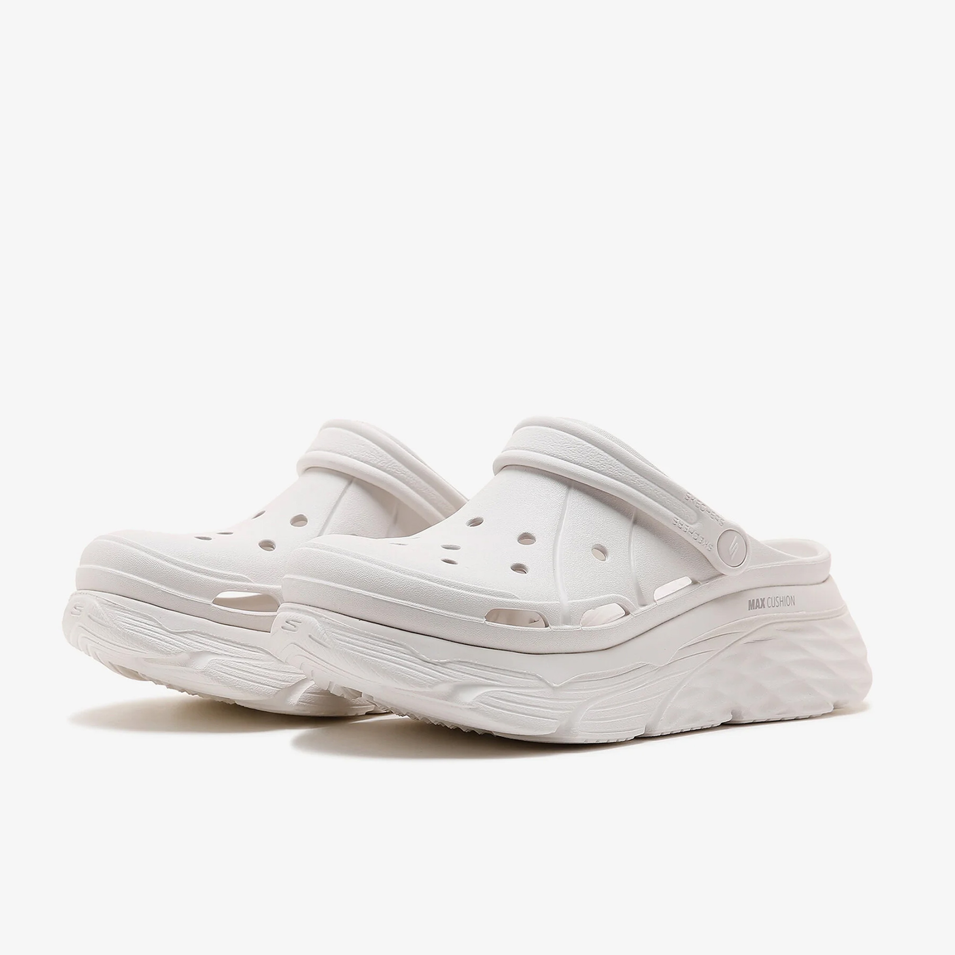 Skechers Max Cushioning Foamies Kadın Beyaz Terlik