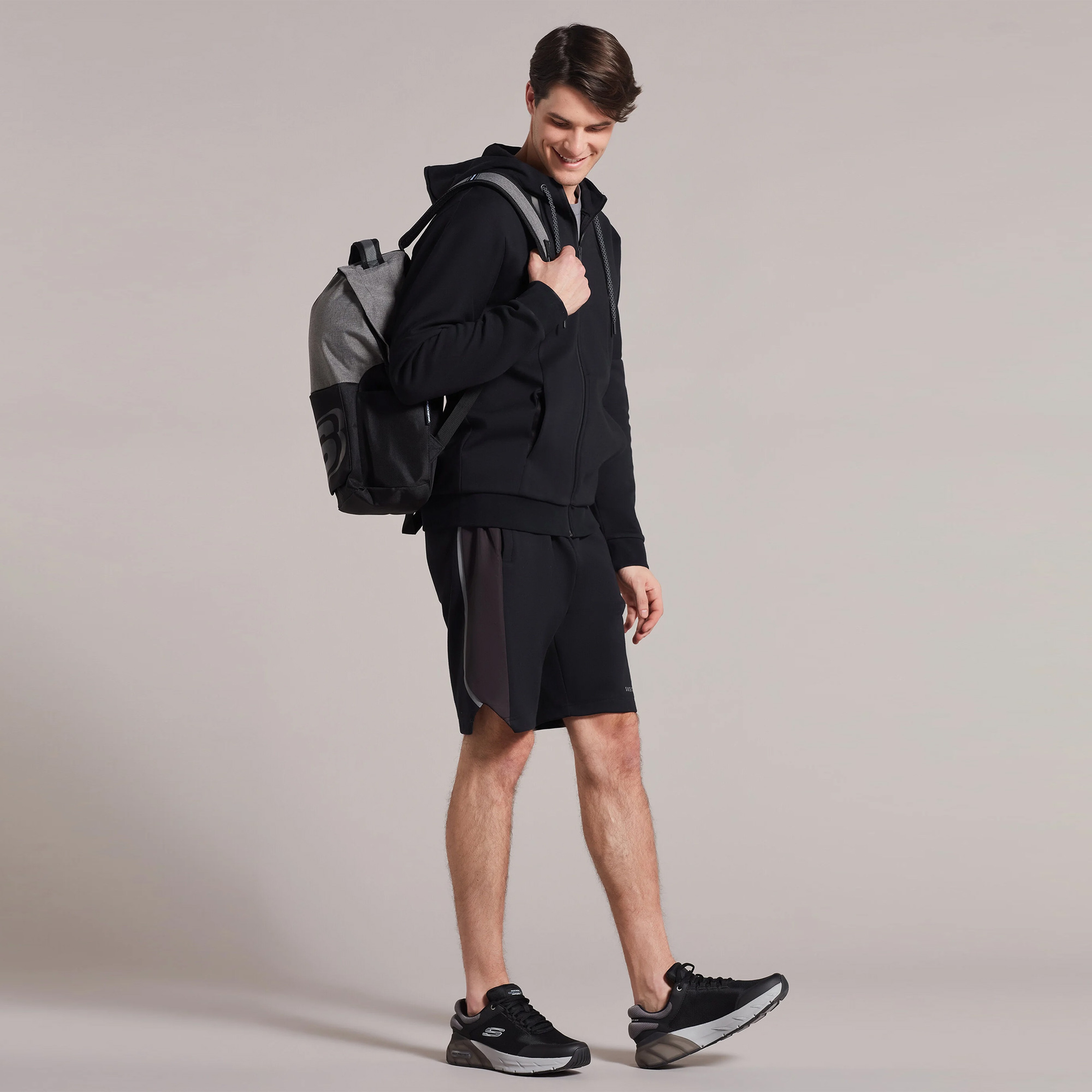 Skechers 2Xı-Lock Pu Printed Erkek Siyah Fermuarlı Eşofman Üstü