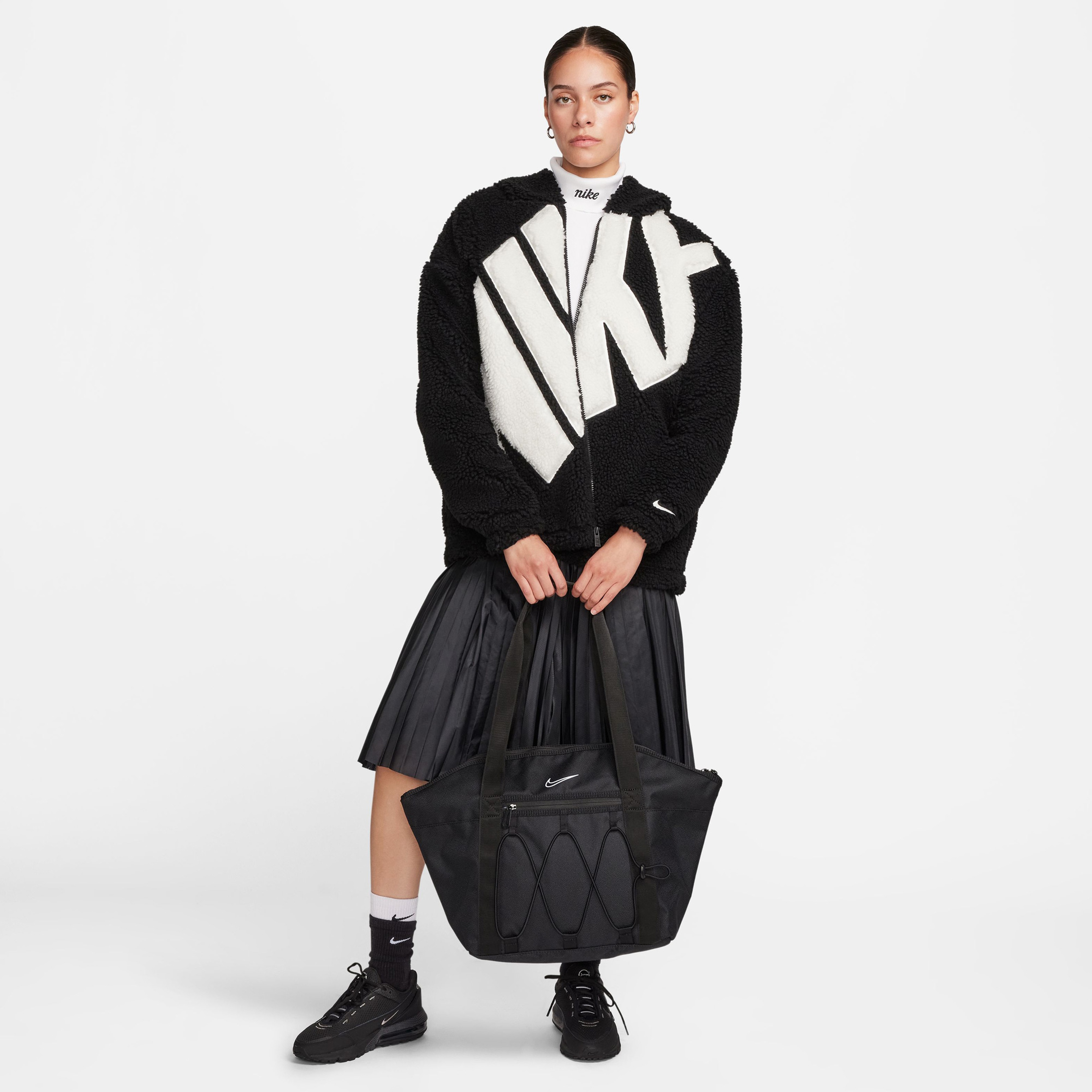 Nike Sportswear Logo  Sherpa Kadın Siyah Ceket