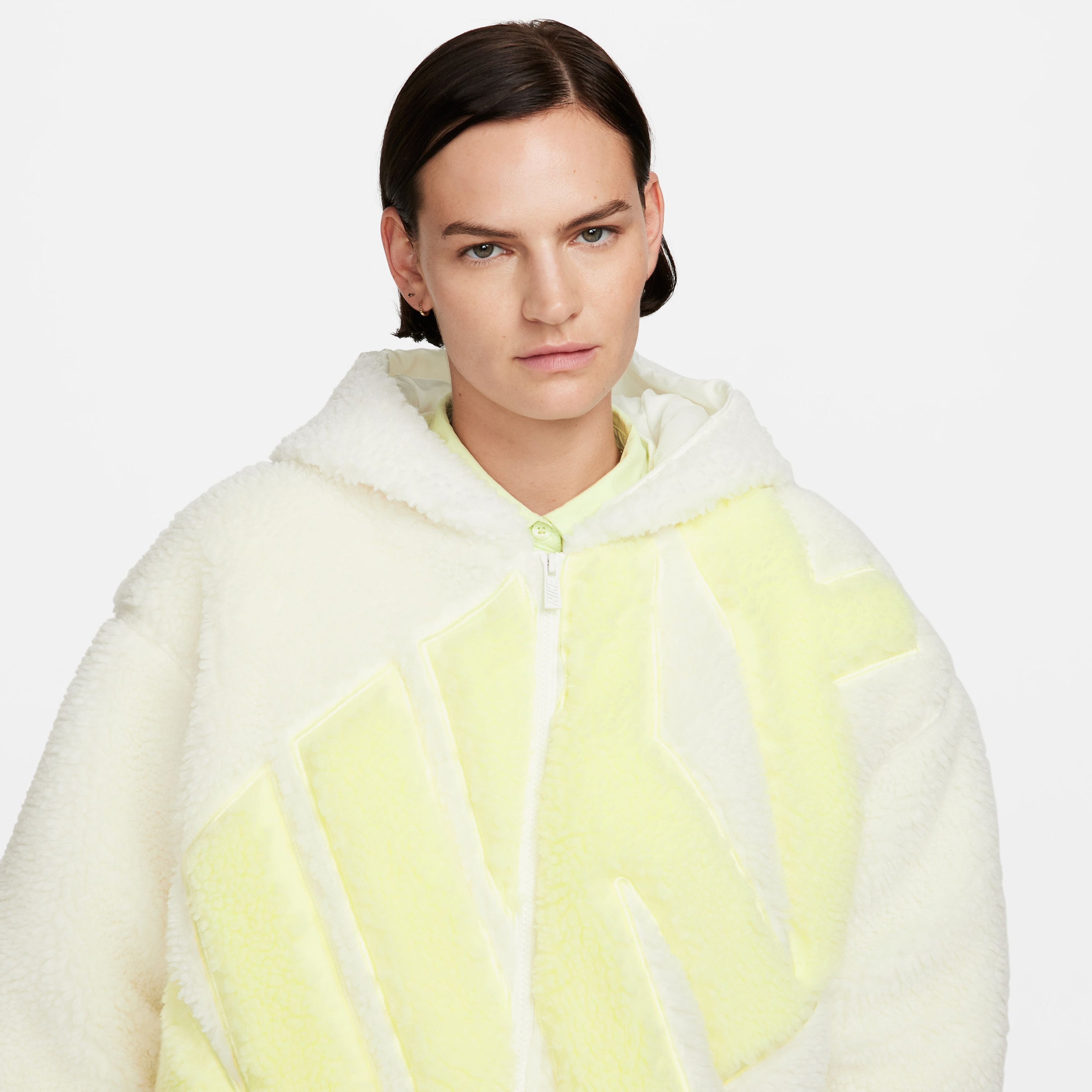 Nike Sportswear Logo Sherpa Kadın Beyaz Mont