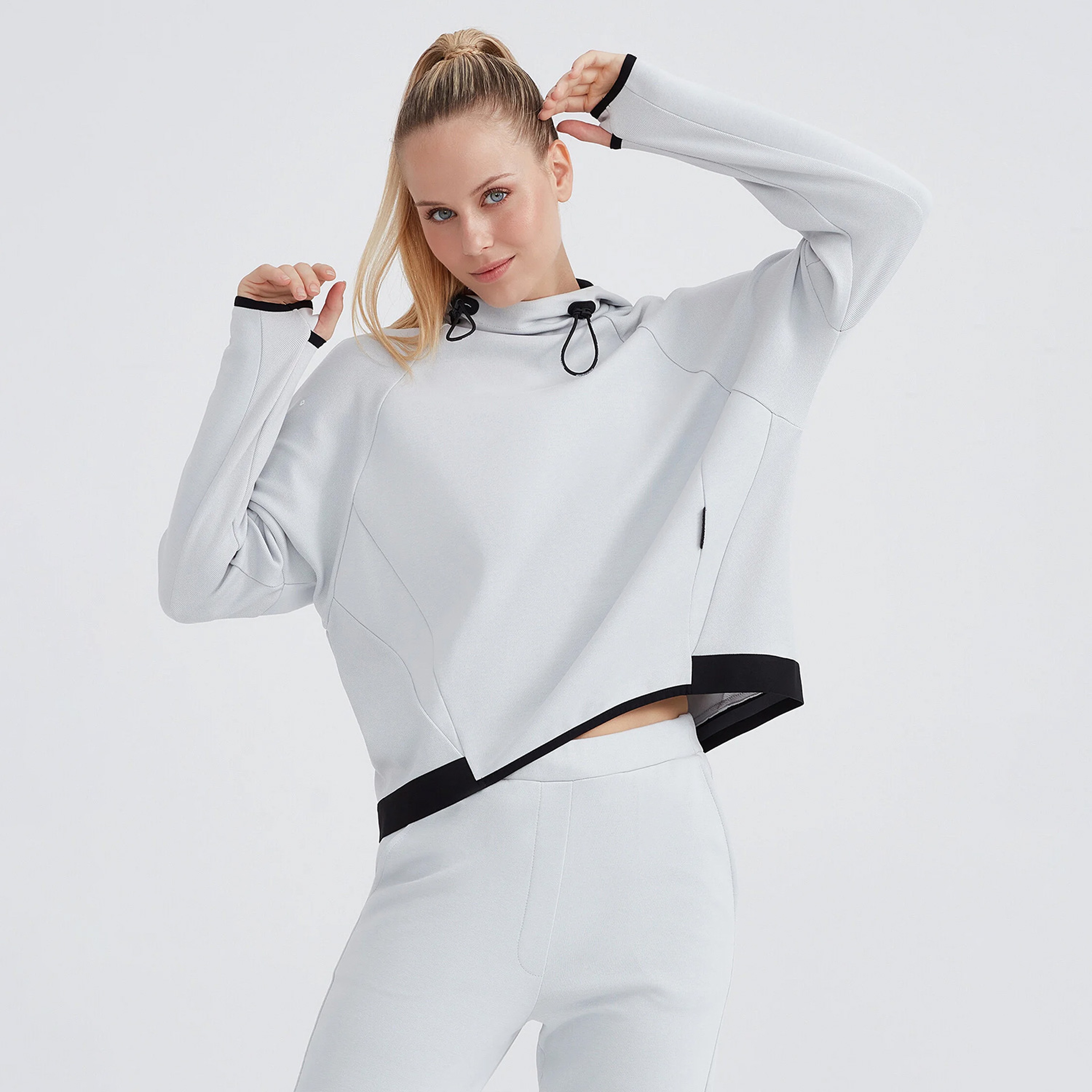 Skechers 2XI-Lock Kadın Gri Hoodie