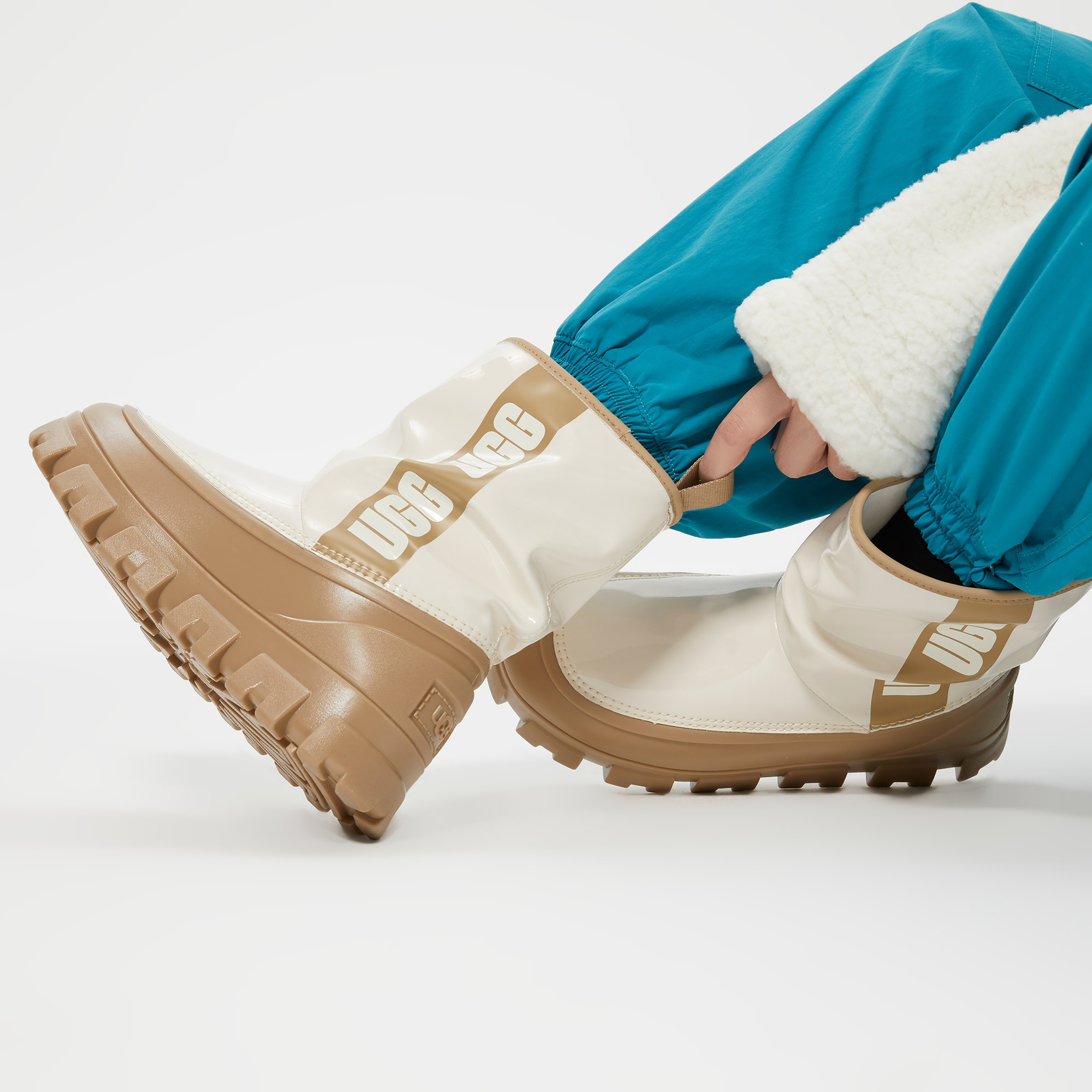 UGG Classic Brellah Mini Kadın Krem Bot