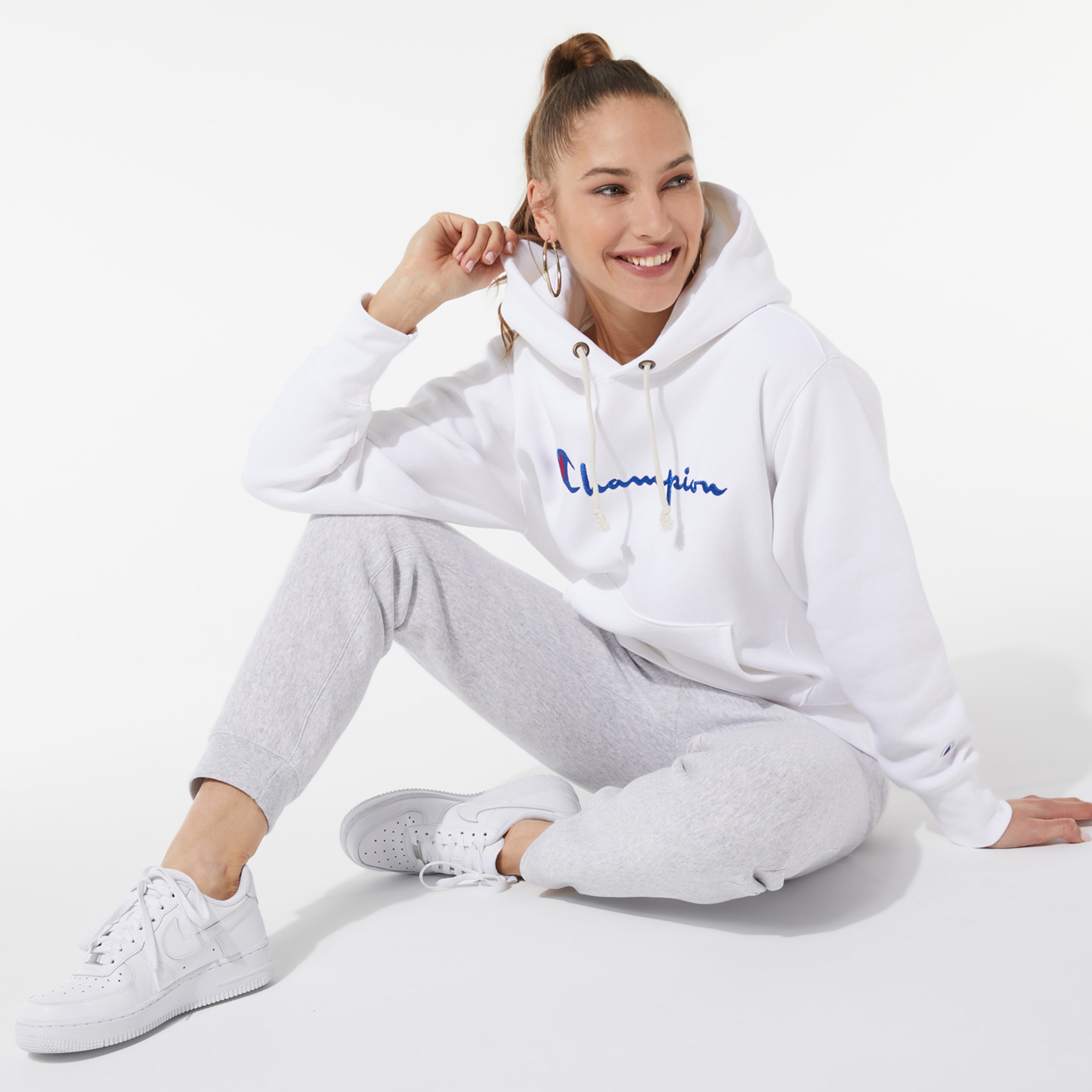 Champion Kadın Kapüşonlu Beyaz Sweatshirt