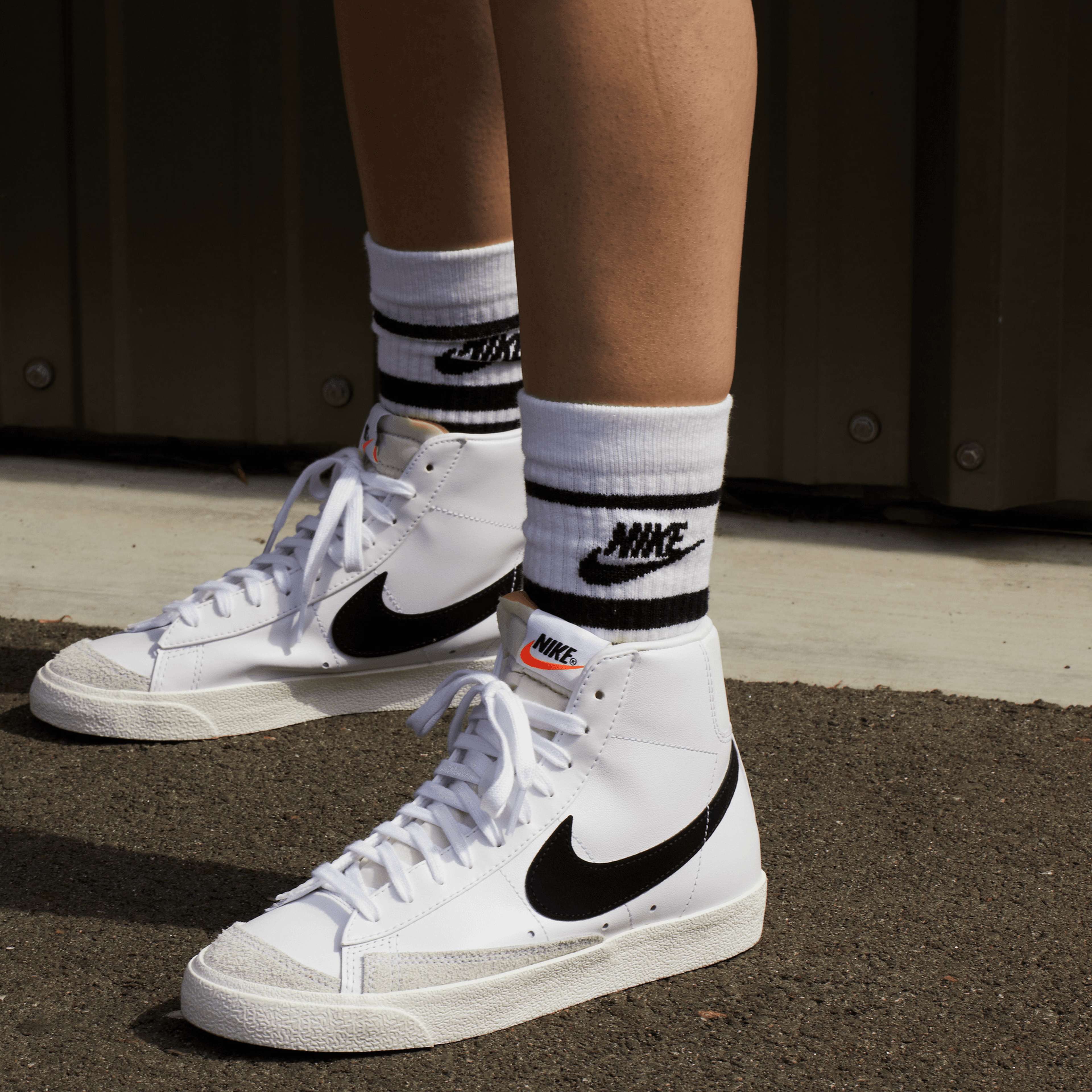 Nike Blazer Mid '77 Kadın Beyaz Spor Ayakkabı