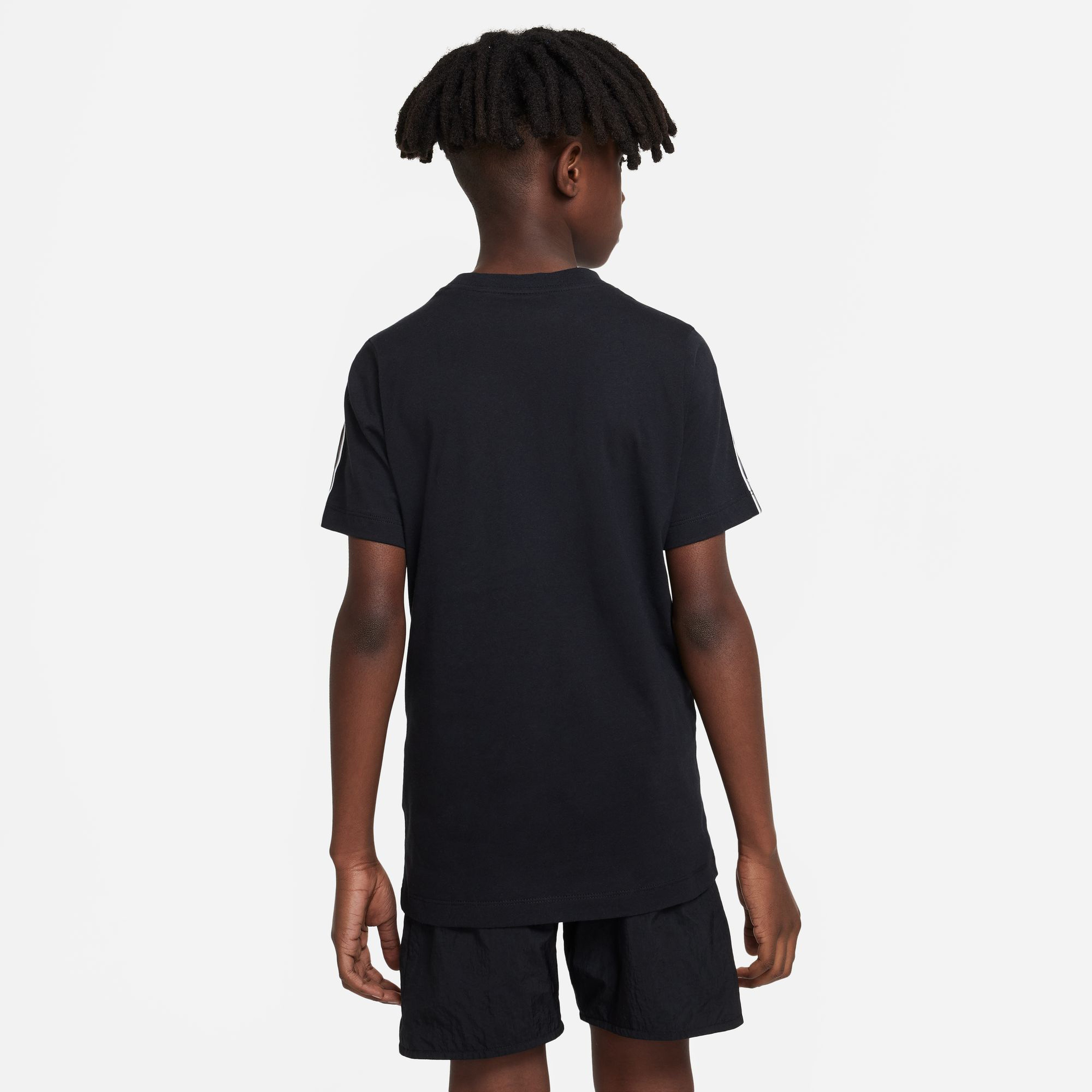 Nike Sportswear Repeat Çocuk Siyah T-Shirt