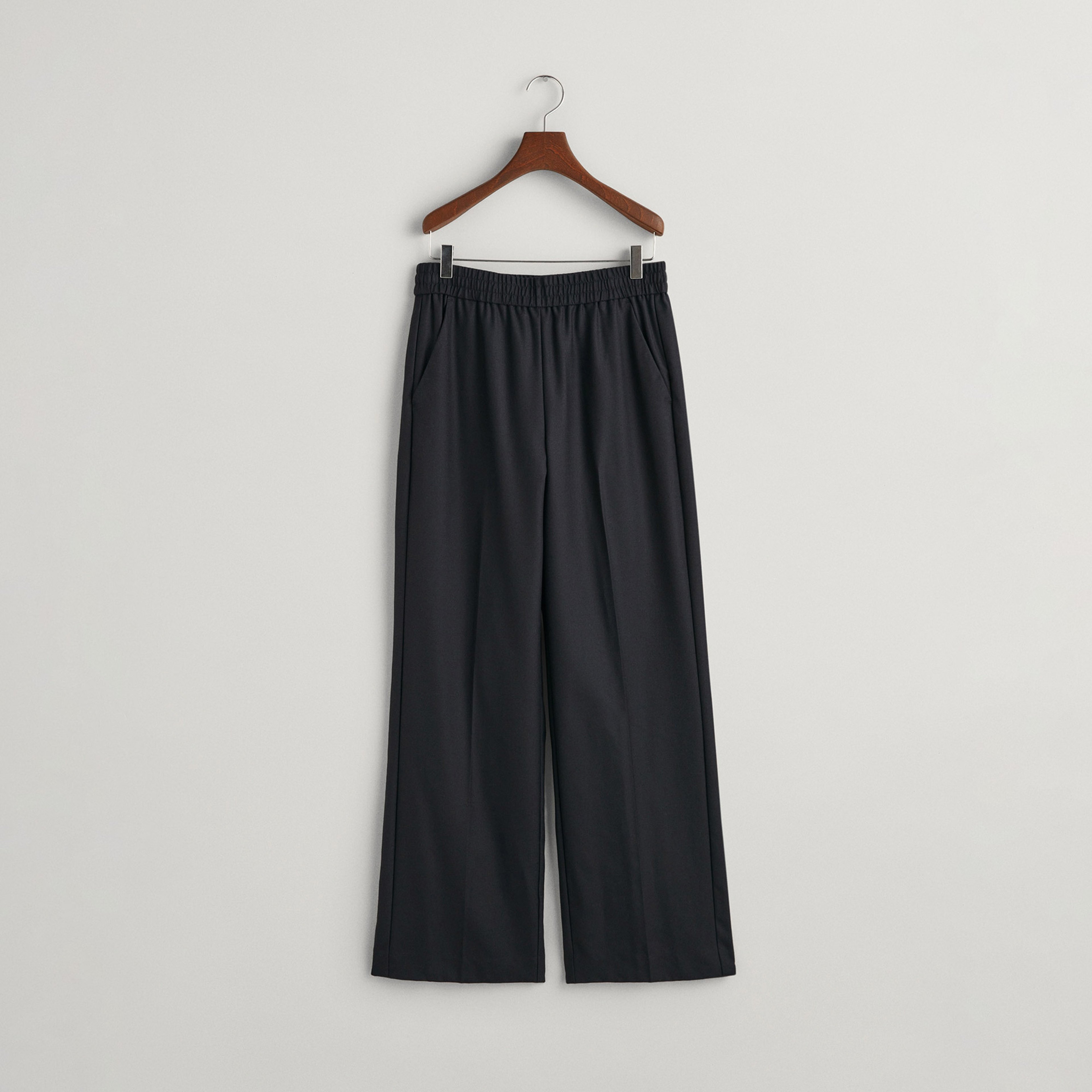 GANT Kadın Siyah Relaxed Fit Pantolon