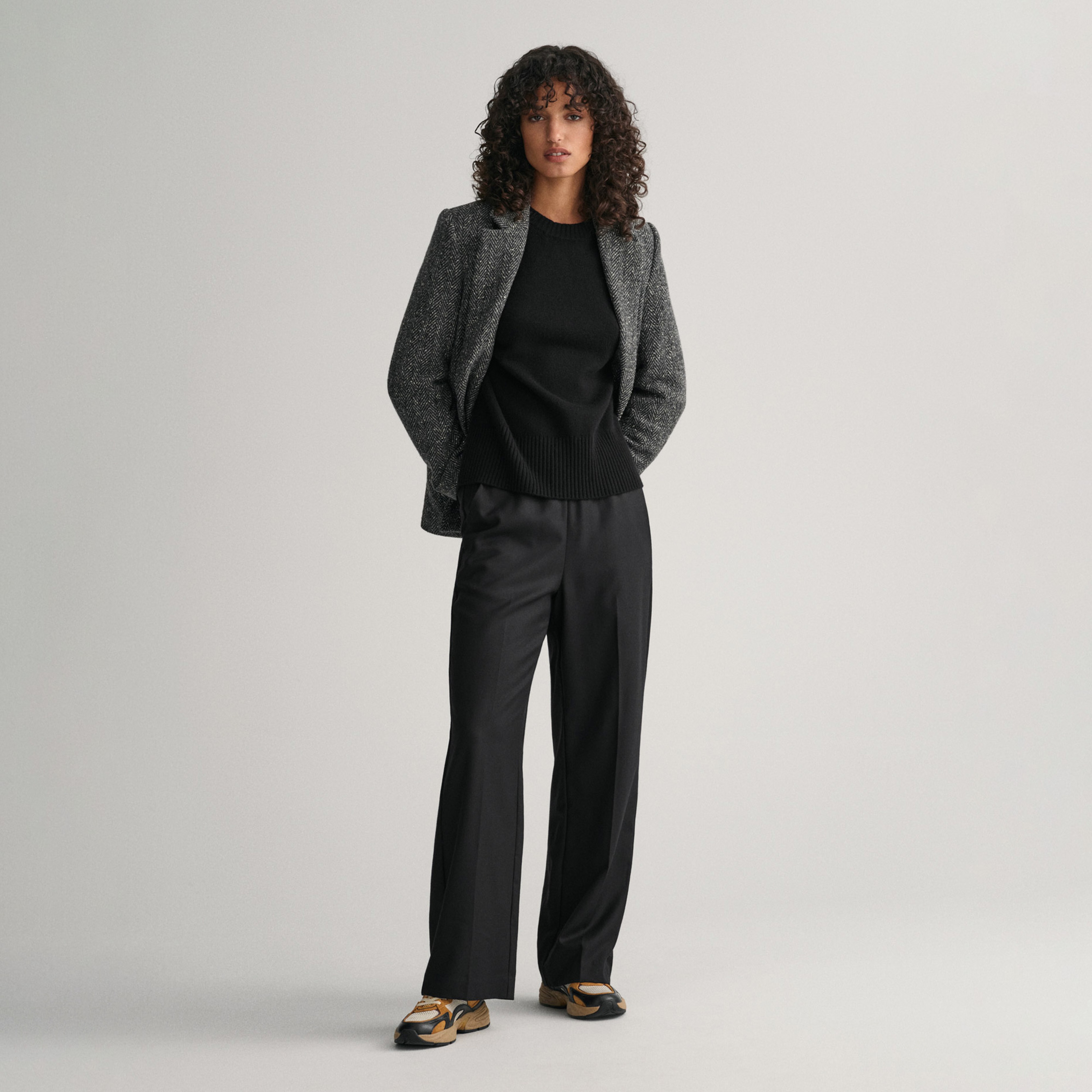 GANT Kadın Siyah Relaxed Fit Pantolon