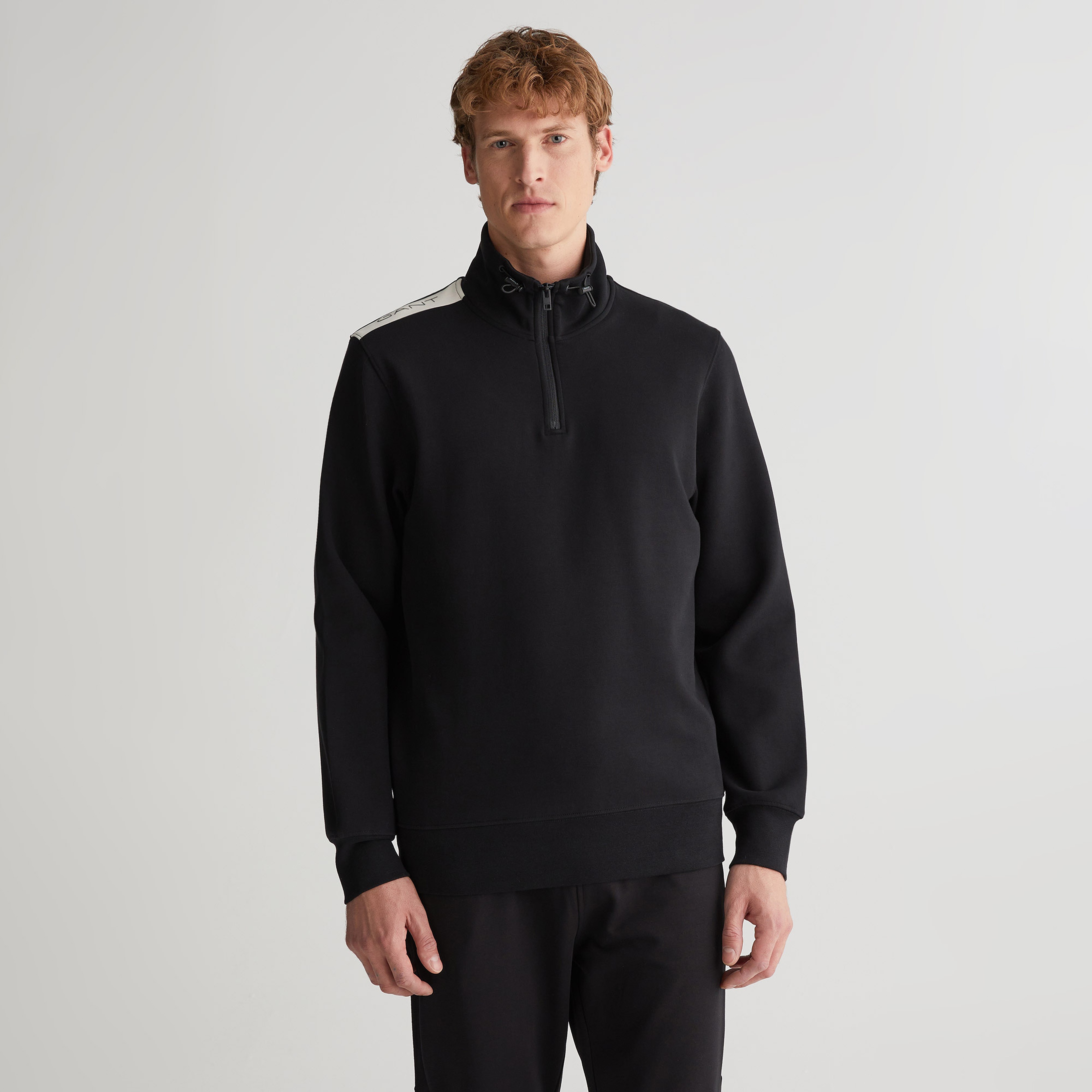 GANT Erkek Siyah Regular Fit Yarım Fermuarlı Logolu Sweatshirt