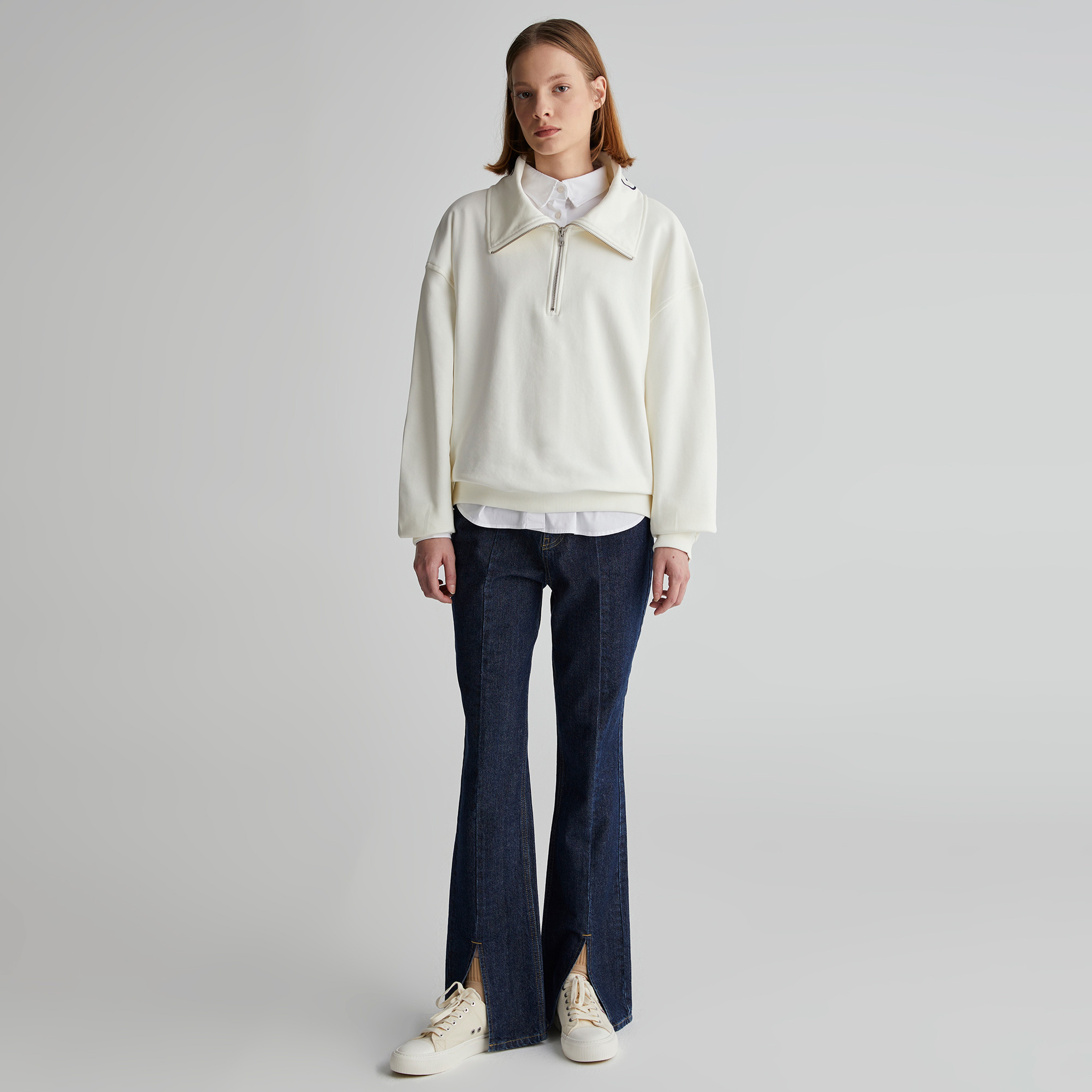 GANT Kadın Krem Oversize Fit Yarım Fermuarlı Sweatshirt