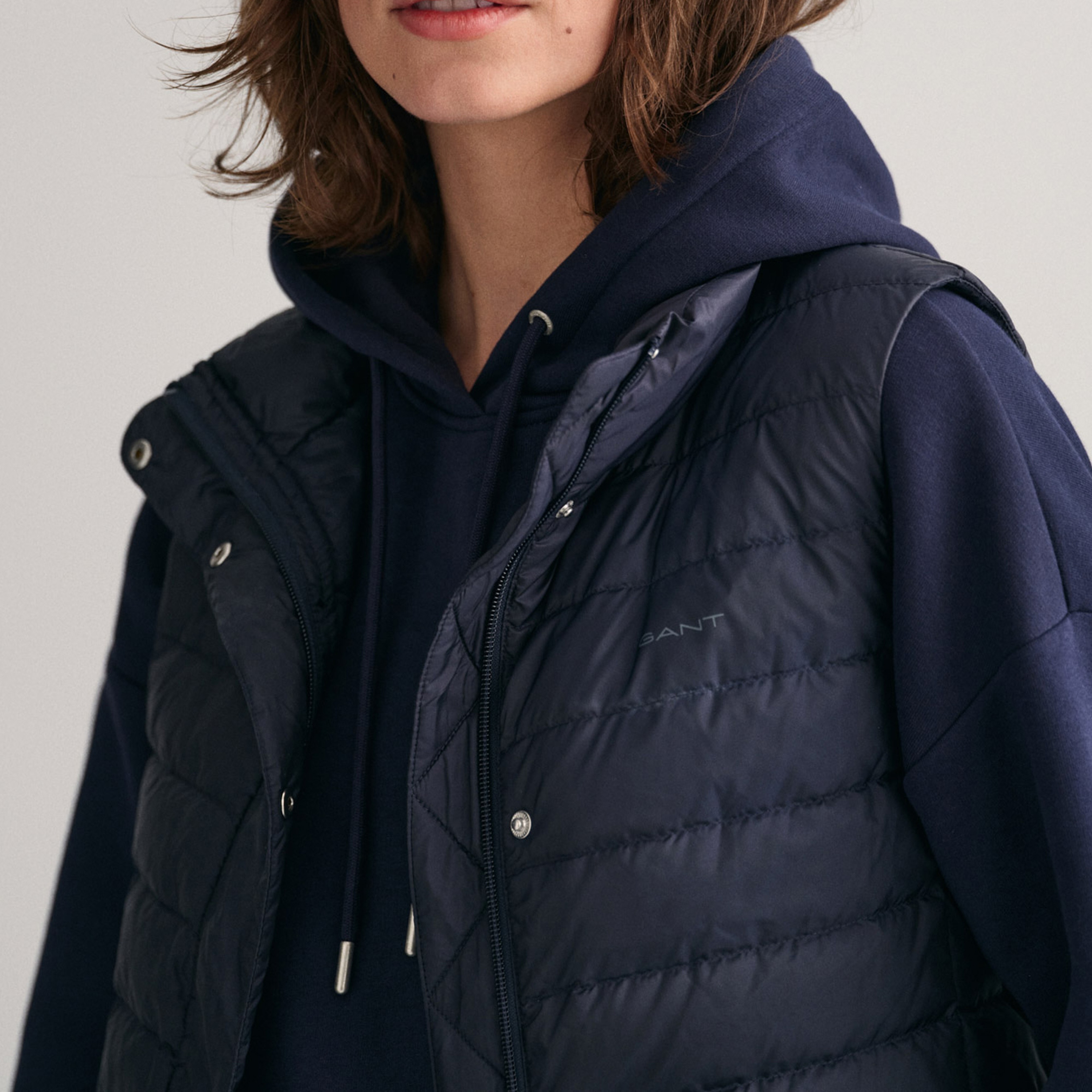 GANT Kadın Lacivert Dik Yaka Kaz Tüyü Yelek