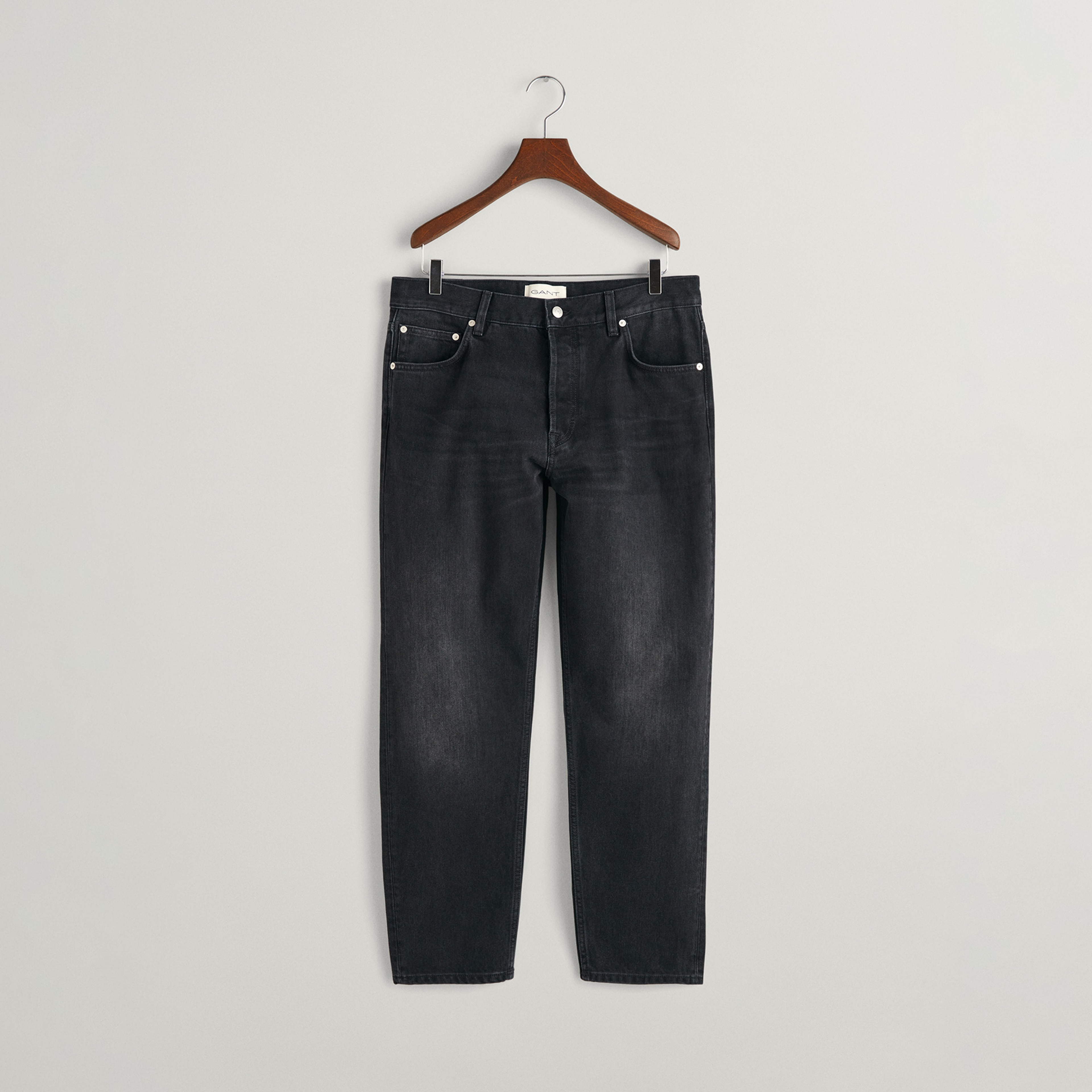 GANT Erkek Siyah Relaxed Fit Jean Pantolon
