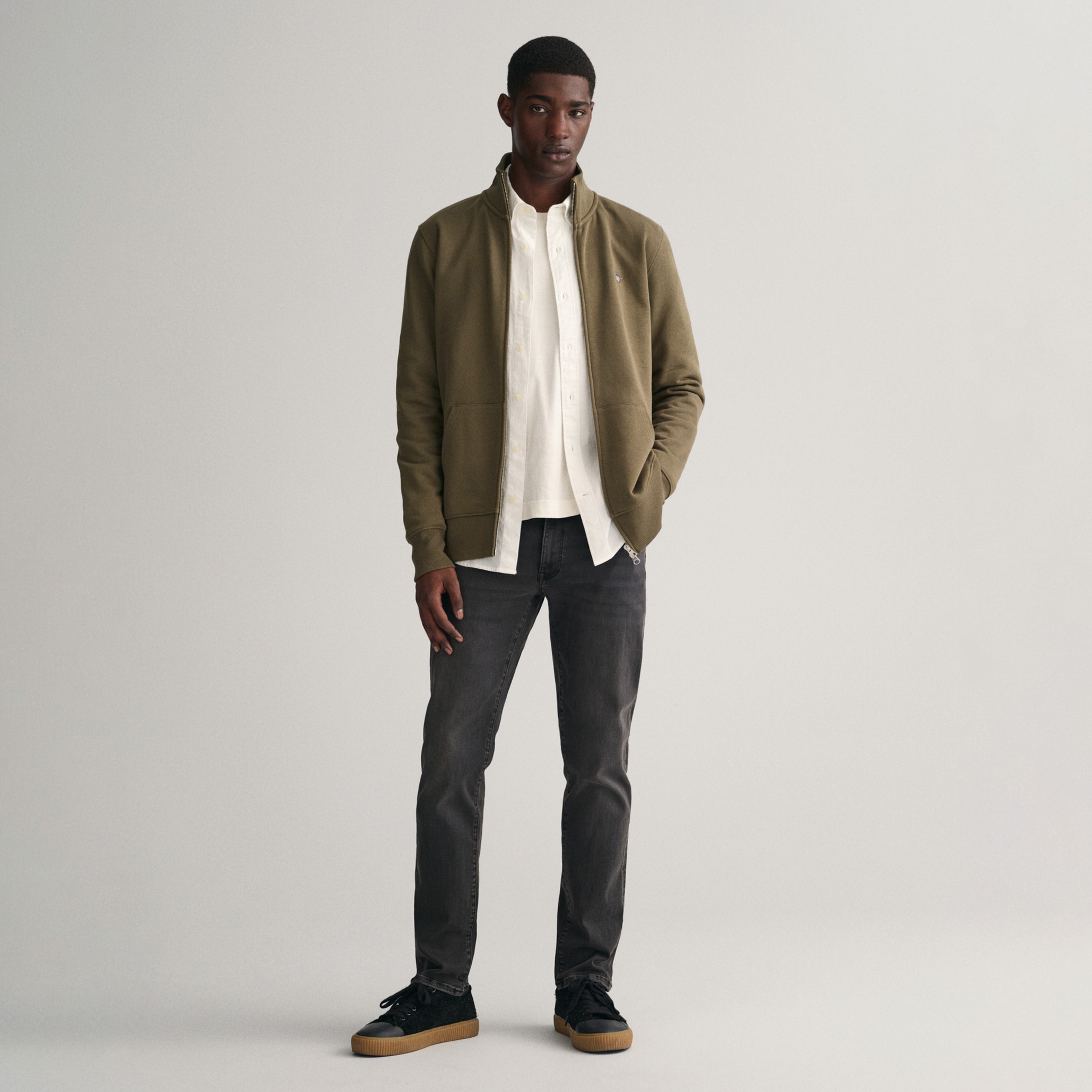 GANT Erkek Siyah Extra Slim Fit Active Recover Jean