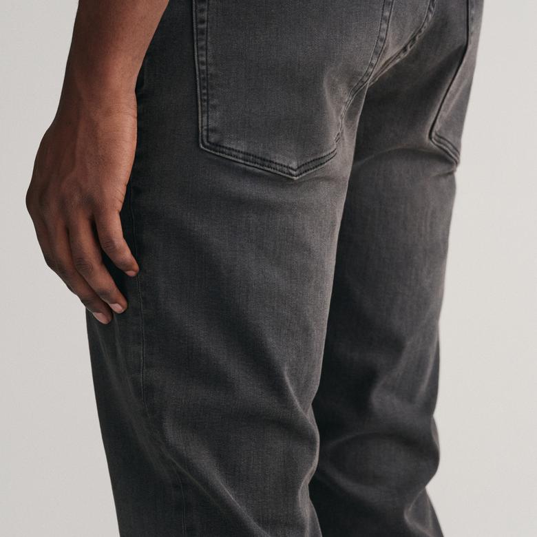 GANT Erkek Siyah Extra Slim Fit Active Recover Jean