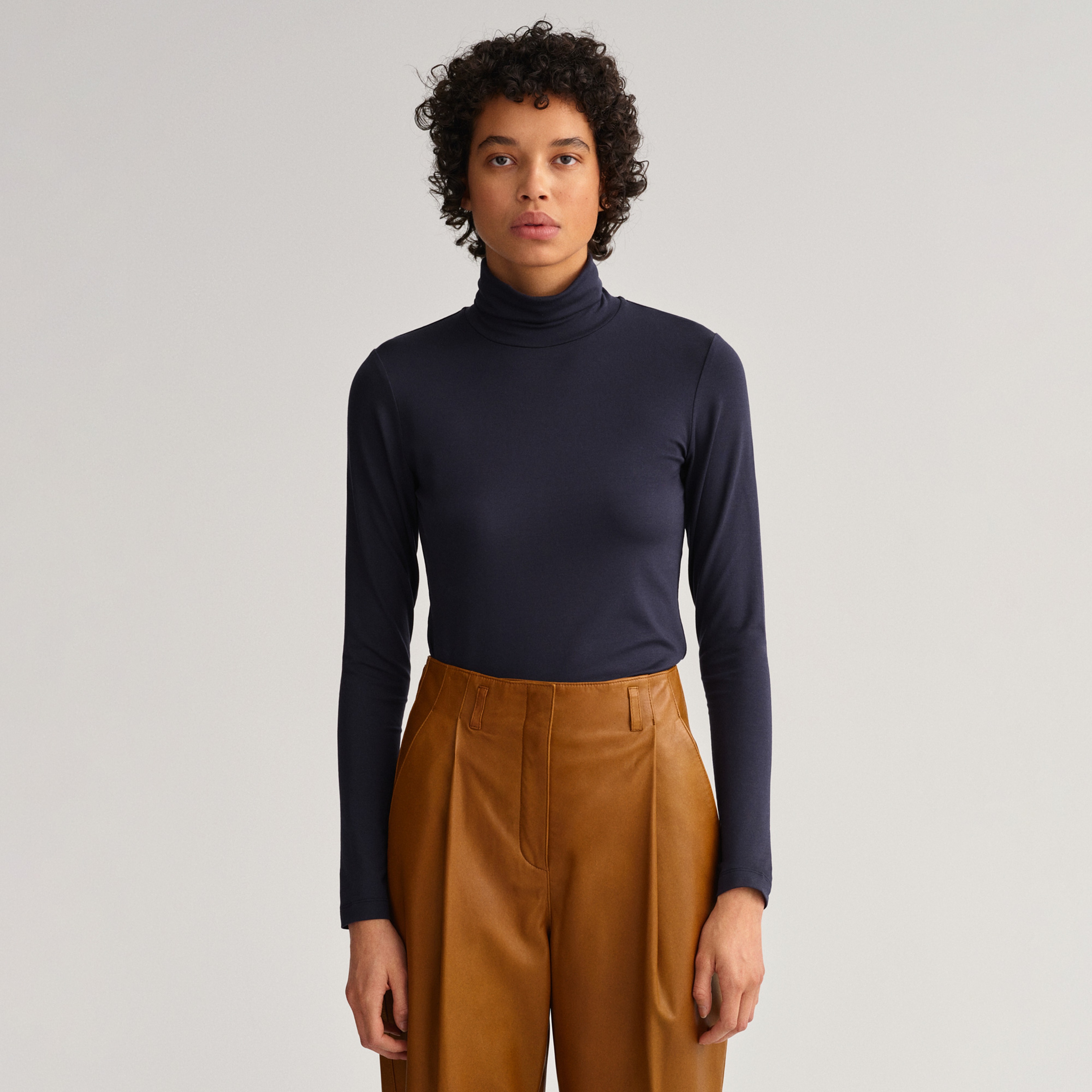 GANT Kadın Lacivert Regular Fit T-Shirt