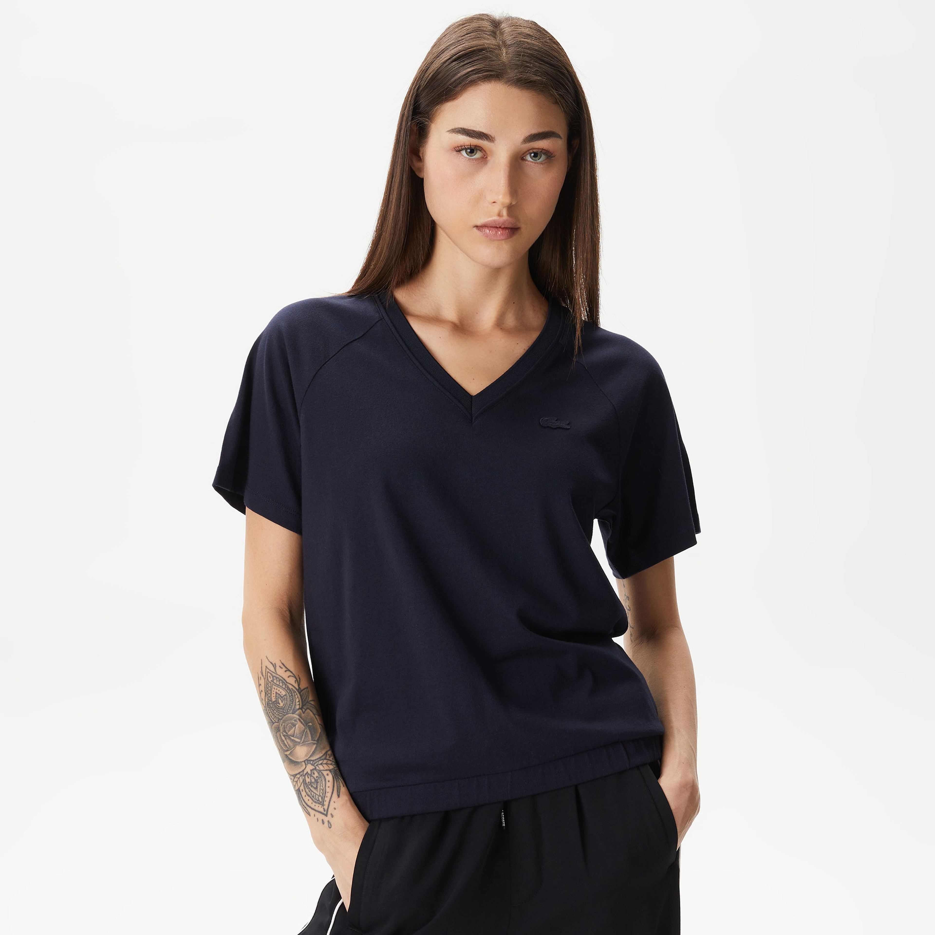 Kadın Relaxed Fit V Yaka Siyah T-Shirt