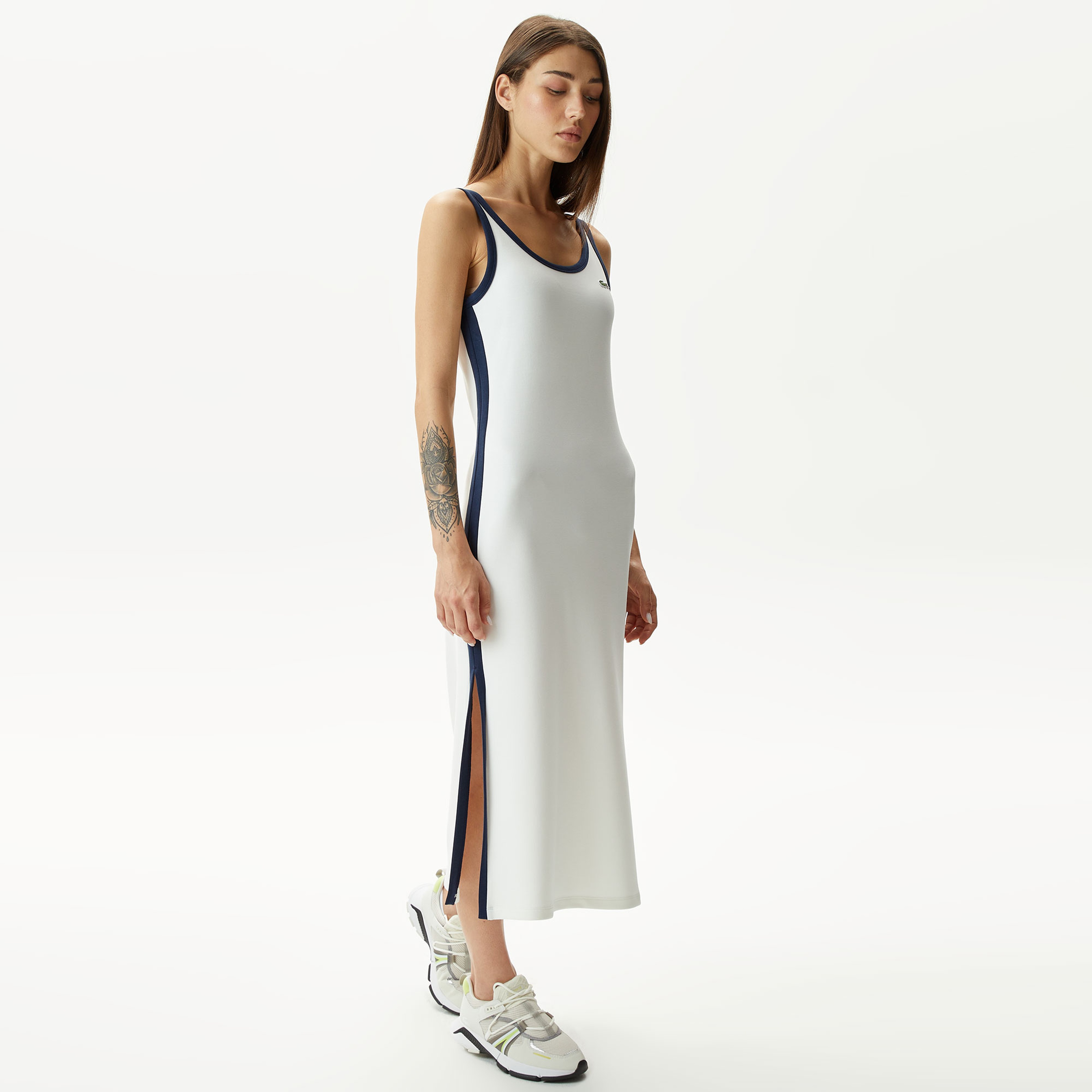 Kadın Slim Fit Kolsuz Bisiklet Yaka Renk Bloklu Beyaz Elbise