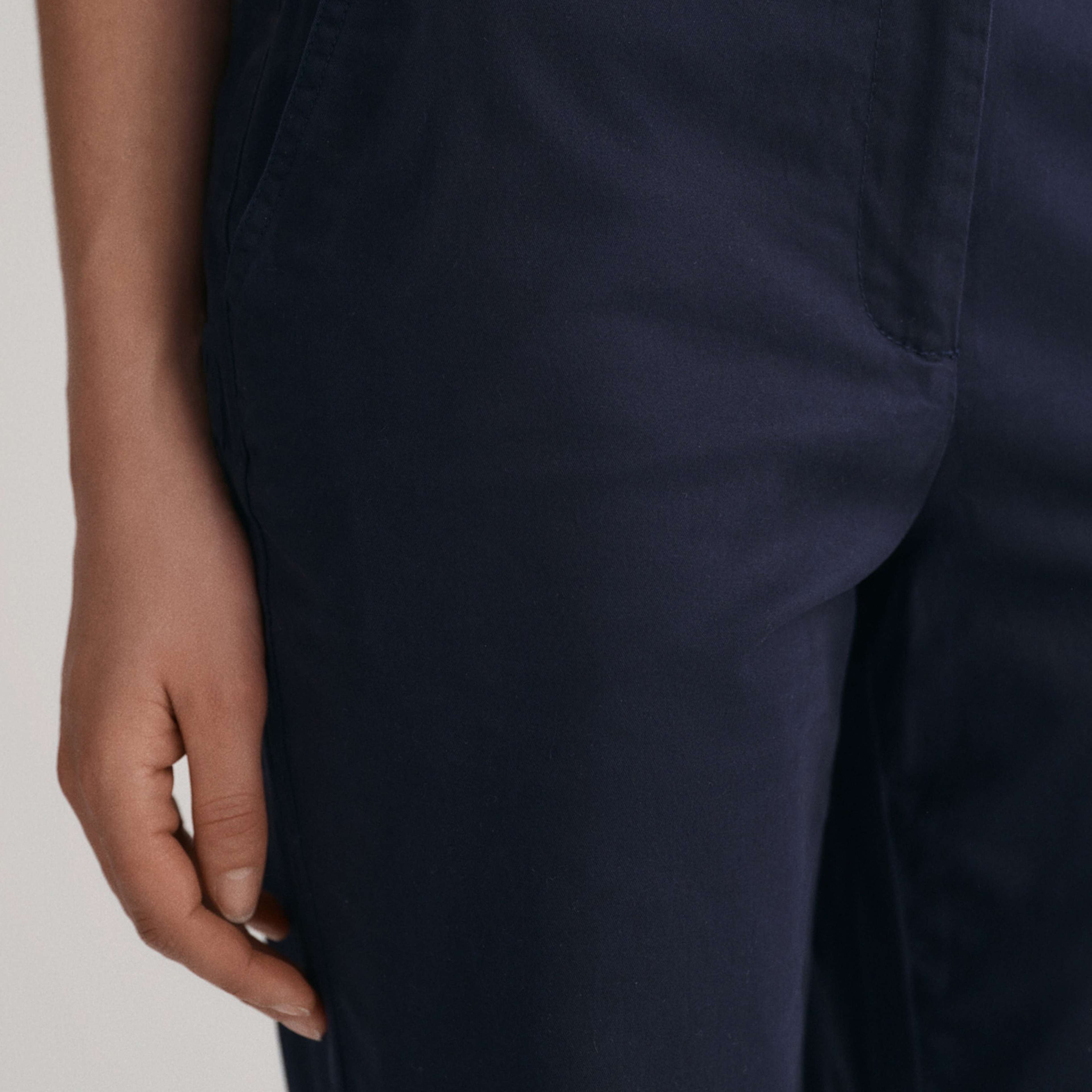 GANT Kadın Lacivert Slim Fit Pantolon