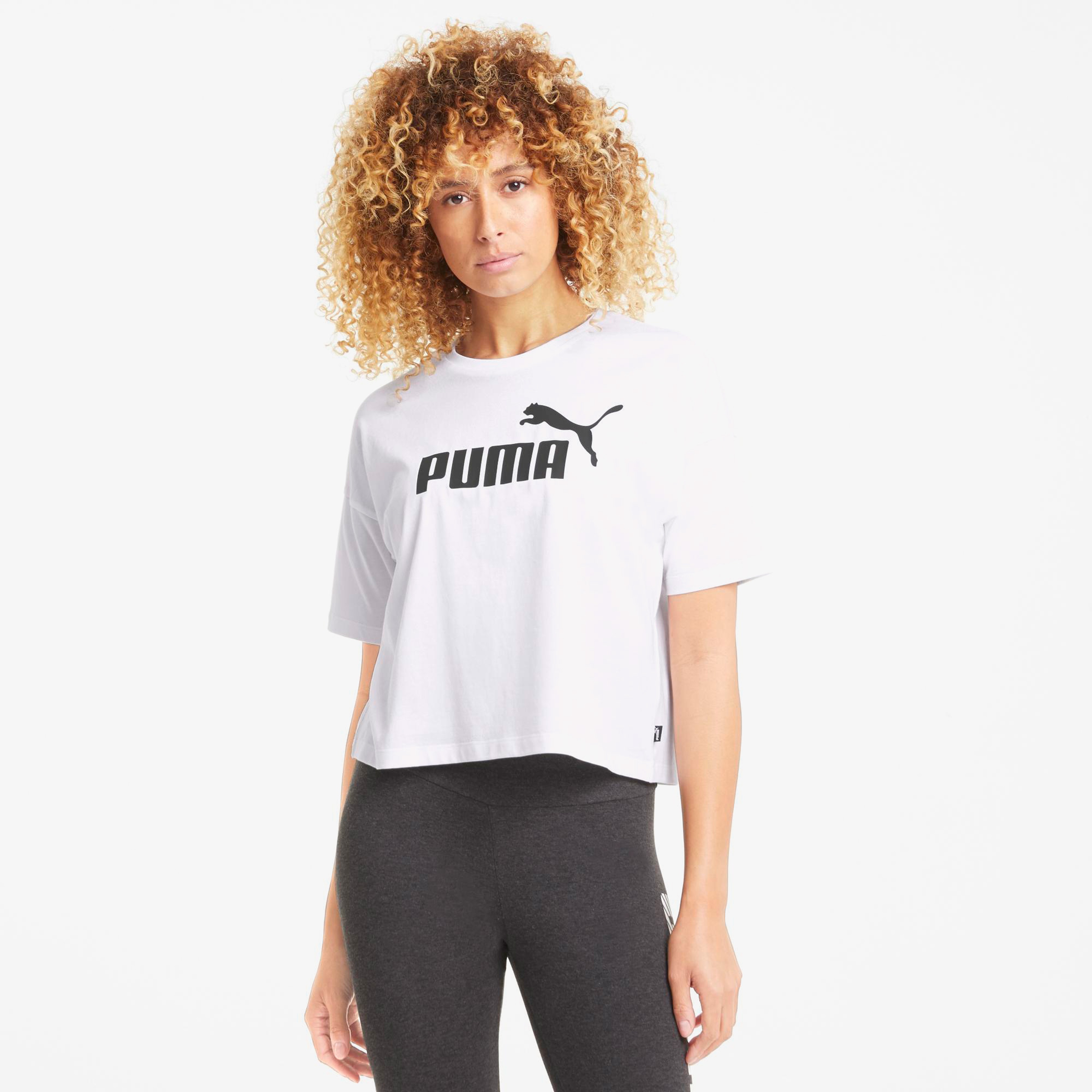 Puma Essentials Logo Kadın Beyaz T-Shirt