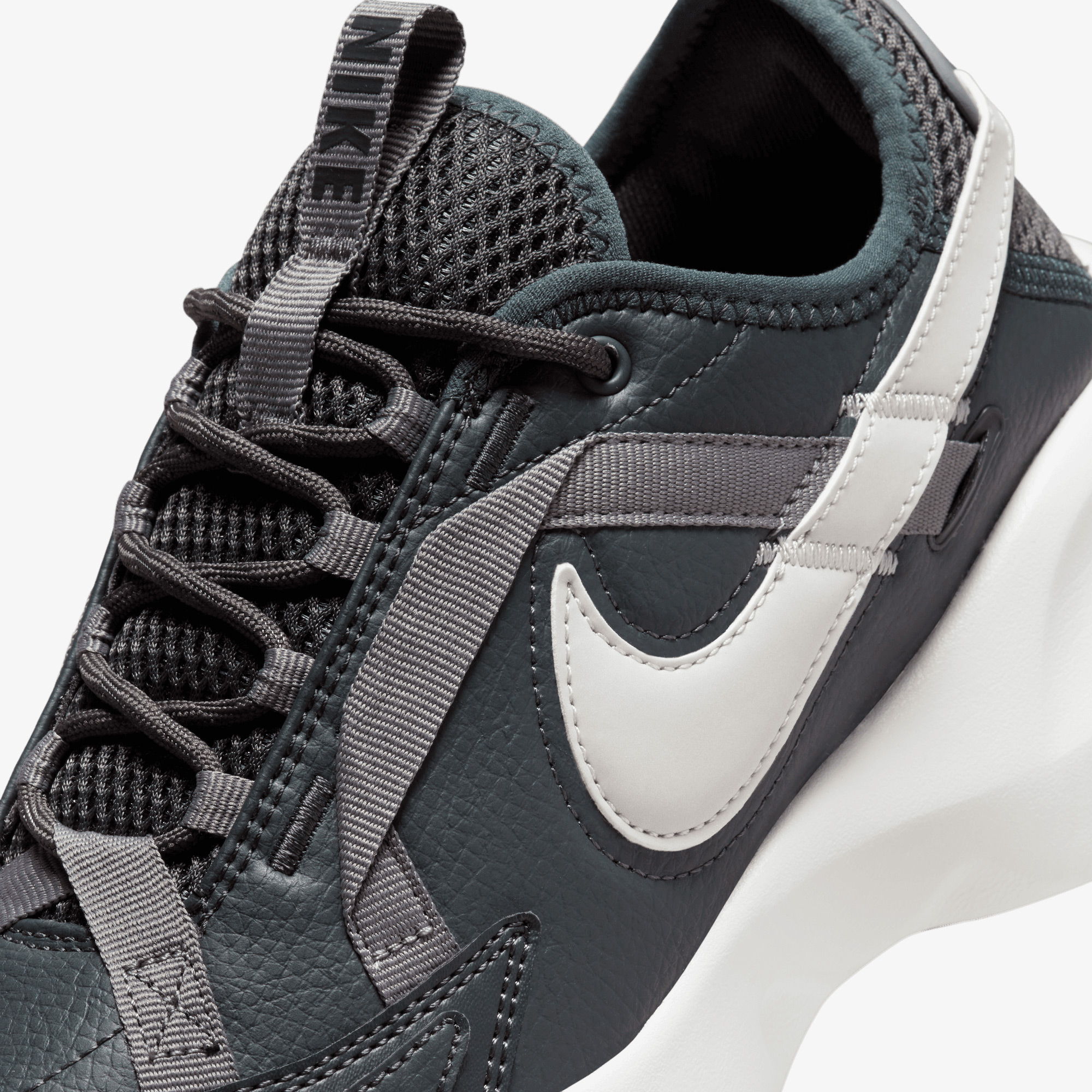 Nike TC 7900 Kadın Siyah Spor Ayakkabı40DD9682| Occasion