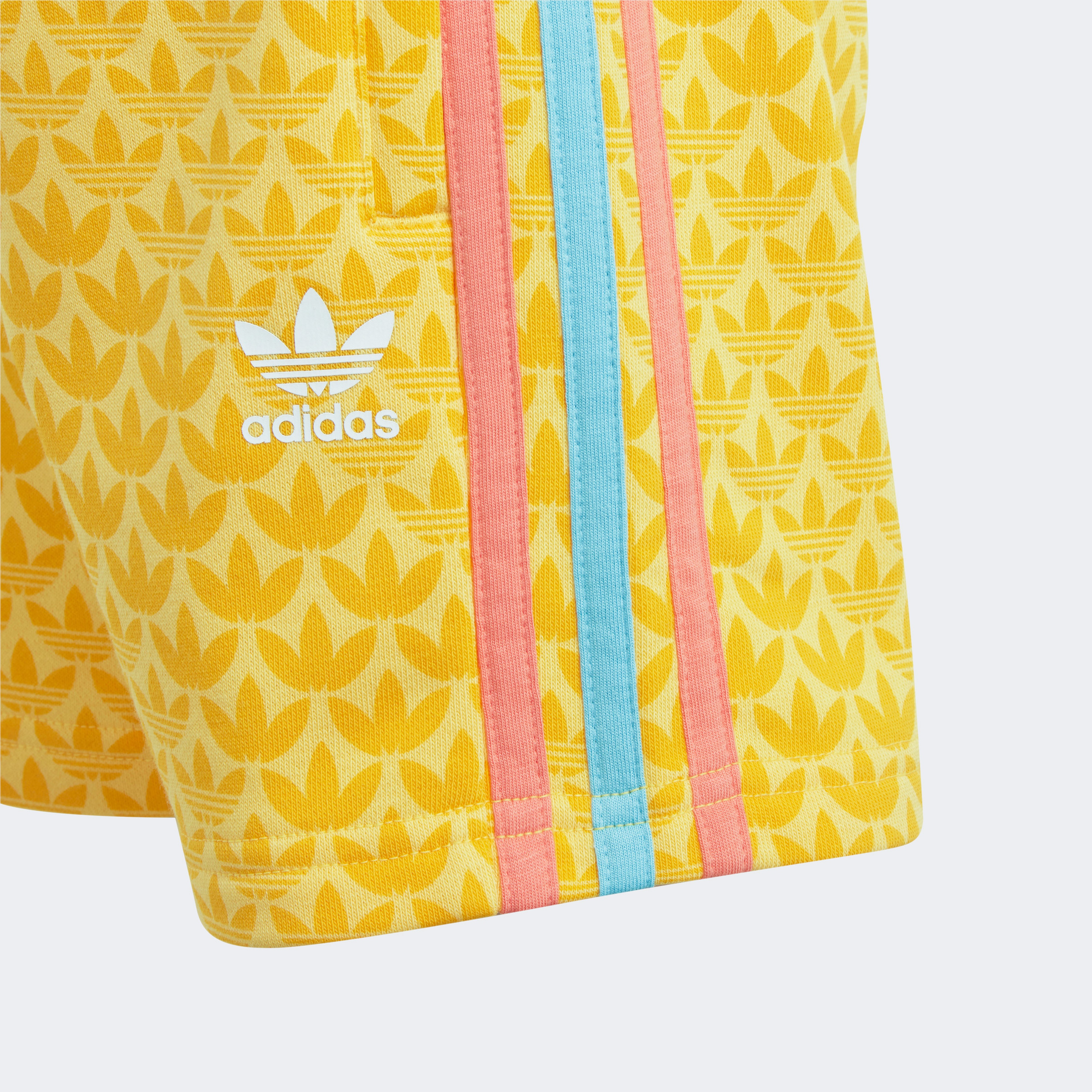 adidas Graphic Print Çocuk Renkli T-Shirt Şort Takım