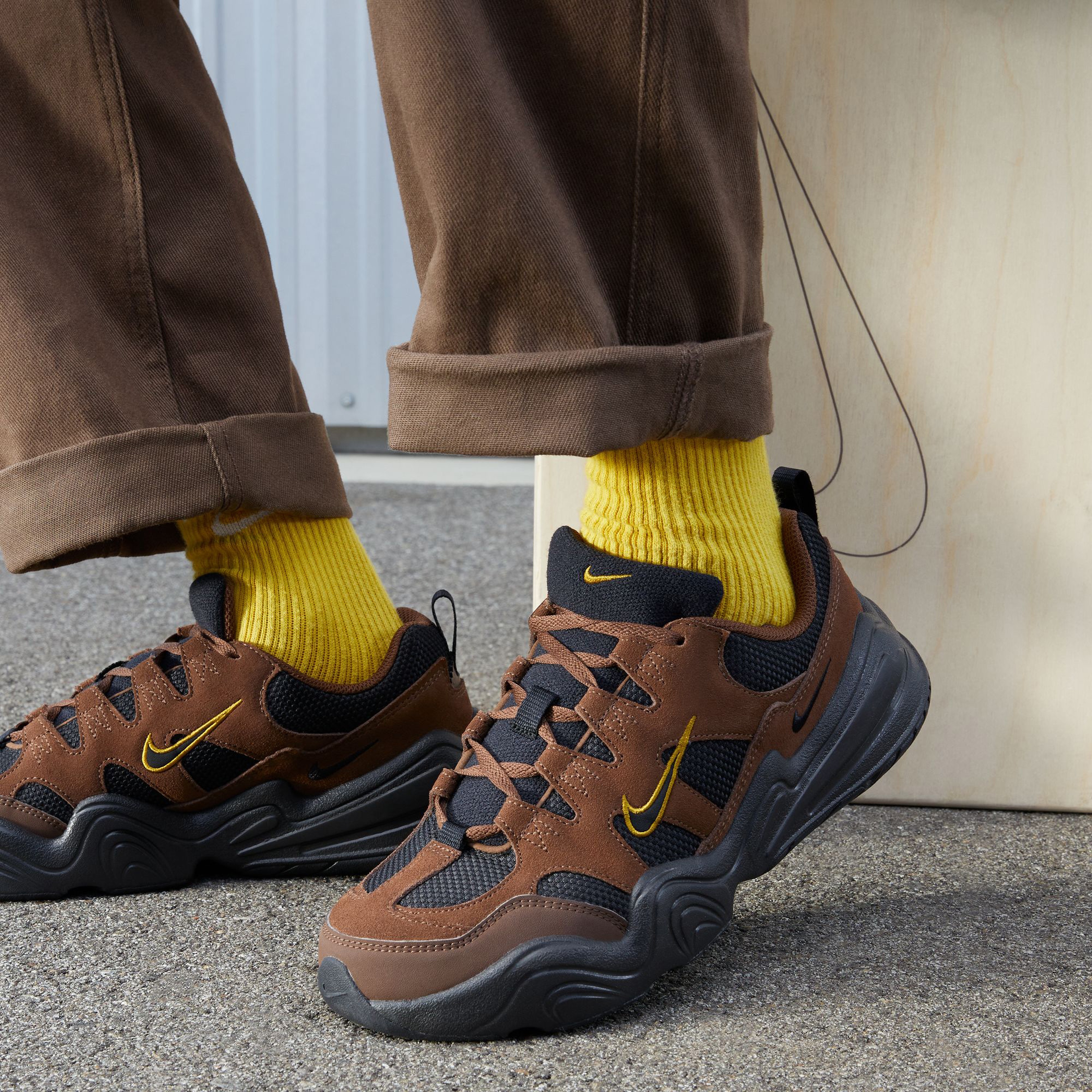 Nike Tech Hera Erkek Kahverengi/Siyah Spor Ayakkabı