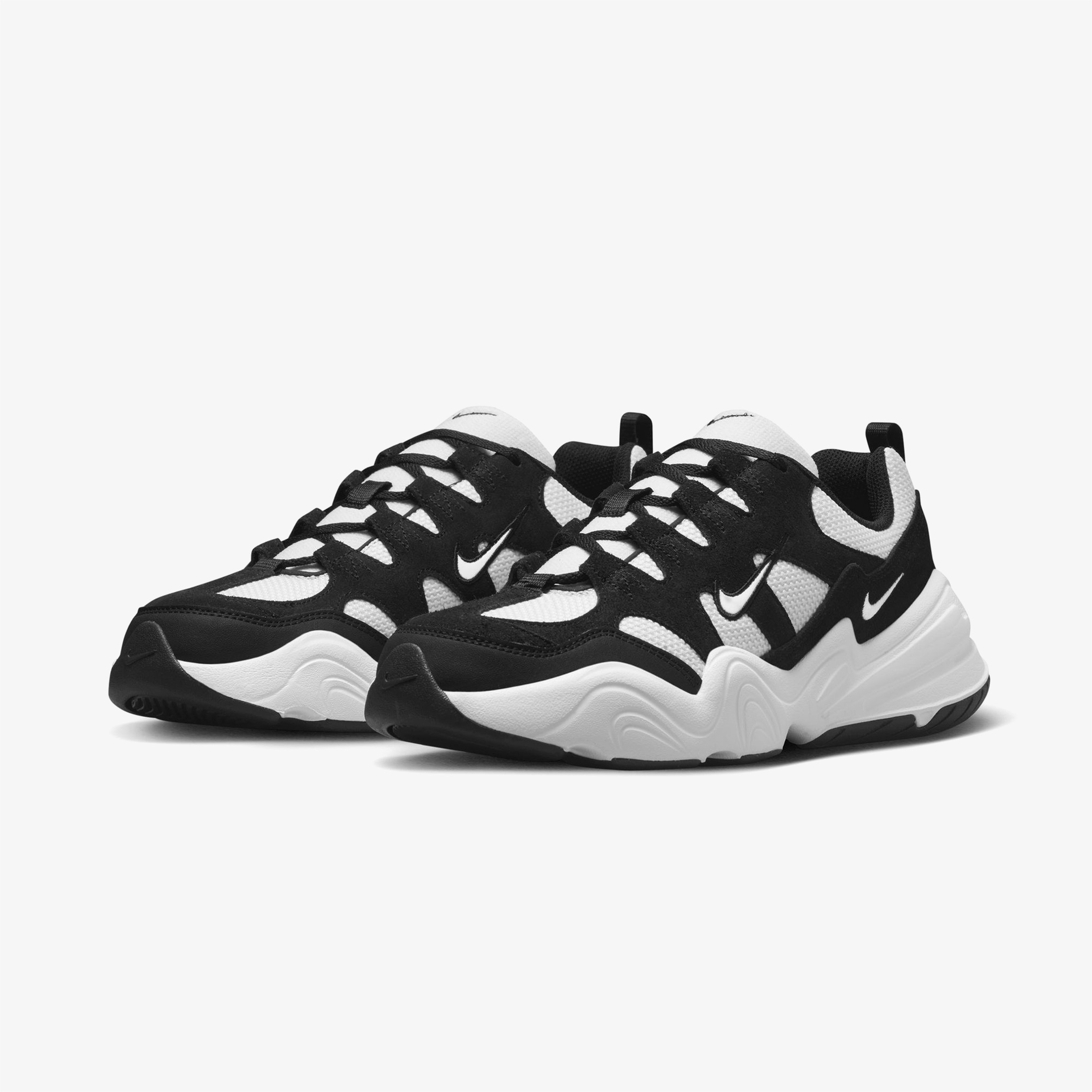 Nike Tech Hera Erkek Siyah/Beyaz Spor Ayakkabı