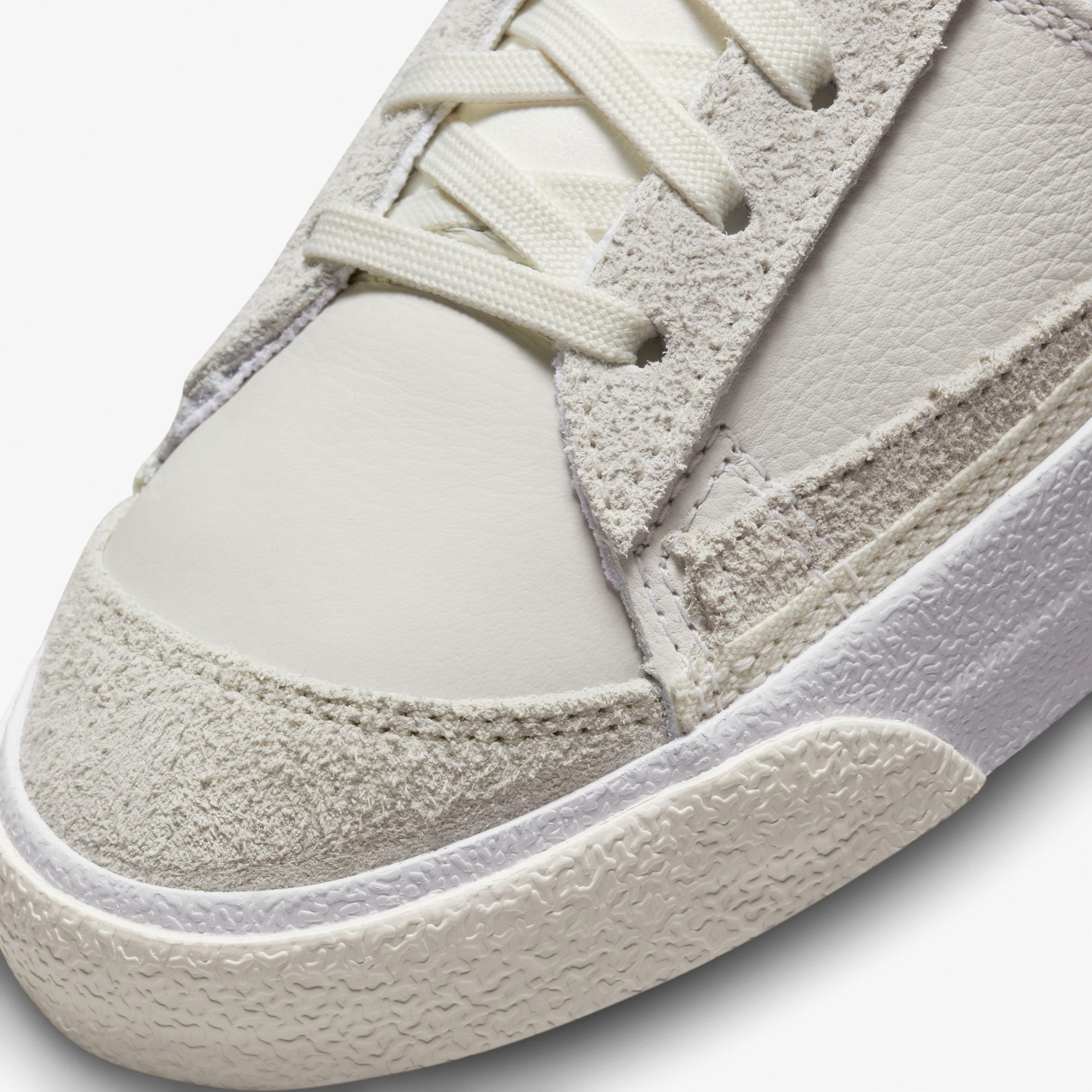 Nike Blazer Mid Pro Club Erkek Bej Spor Ayakkabı