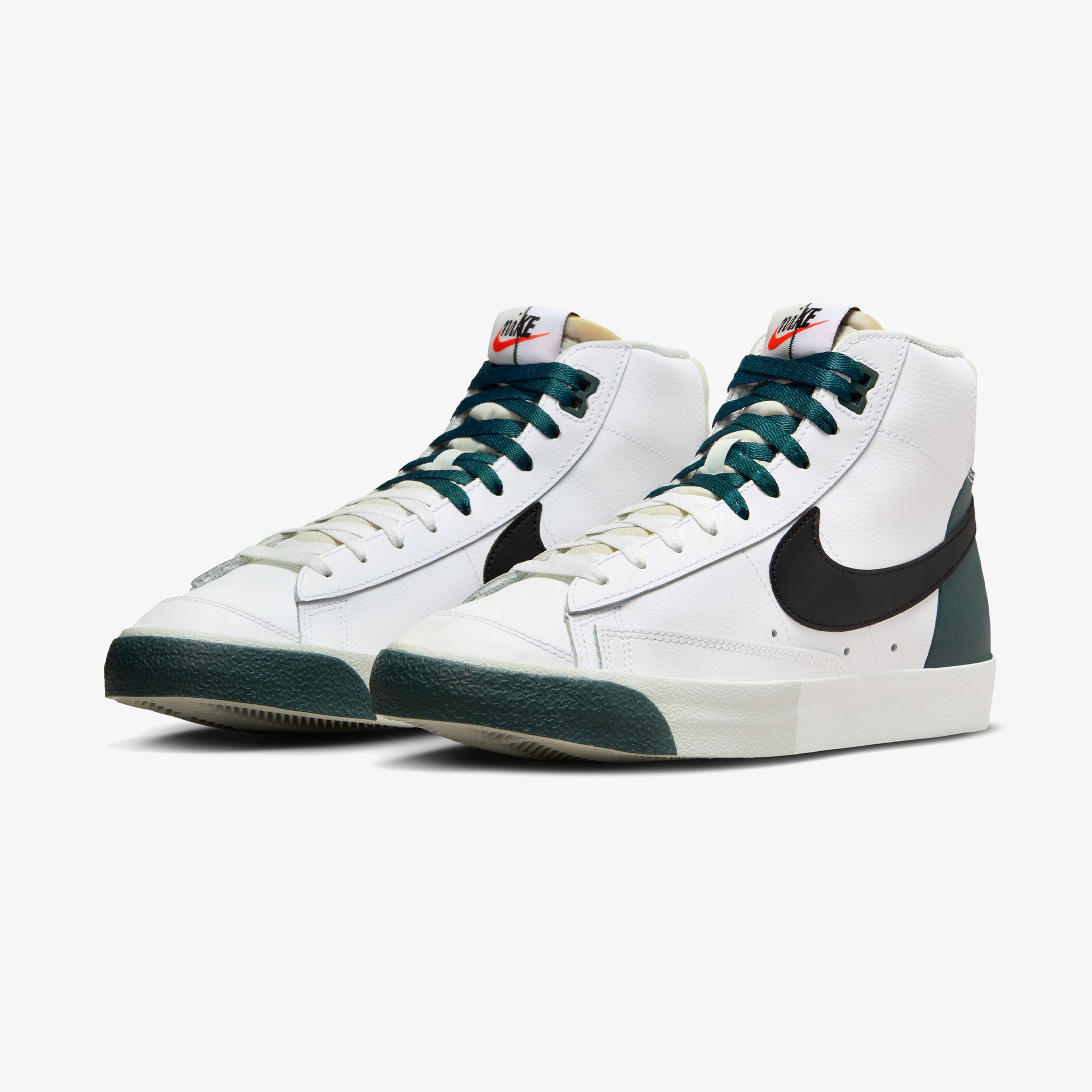 Nike Blazer Mid '77 Premium Erkek Beyaz Sneaker