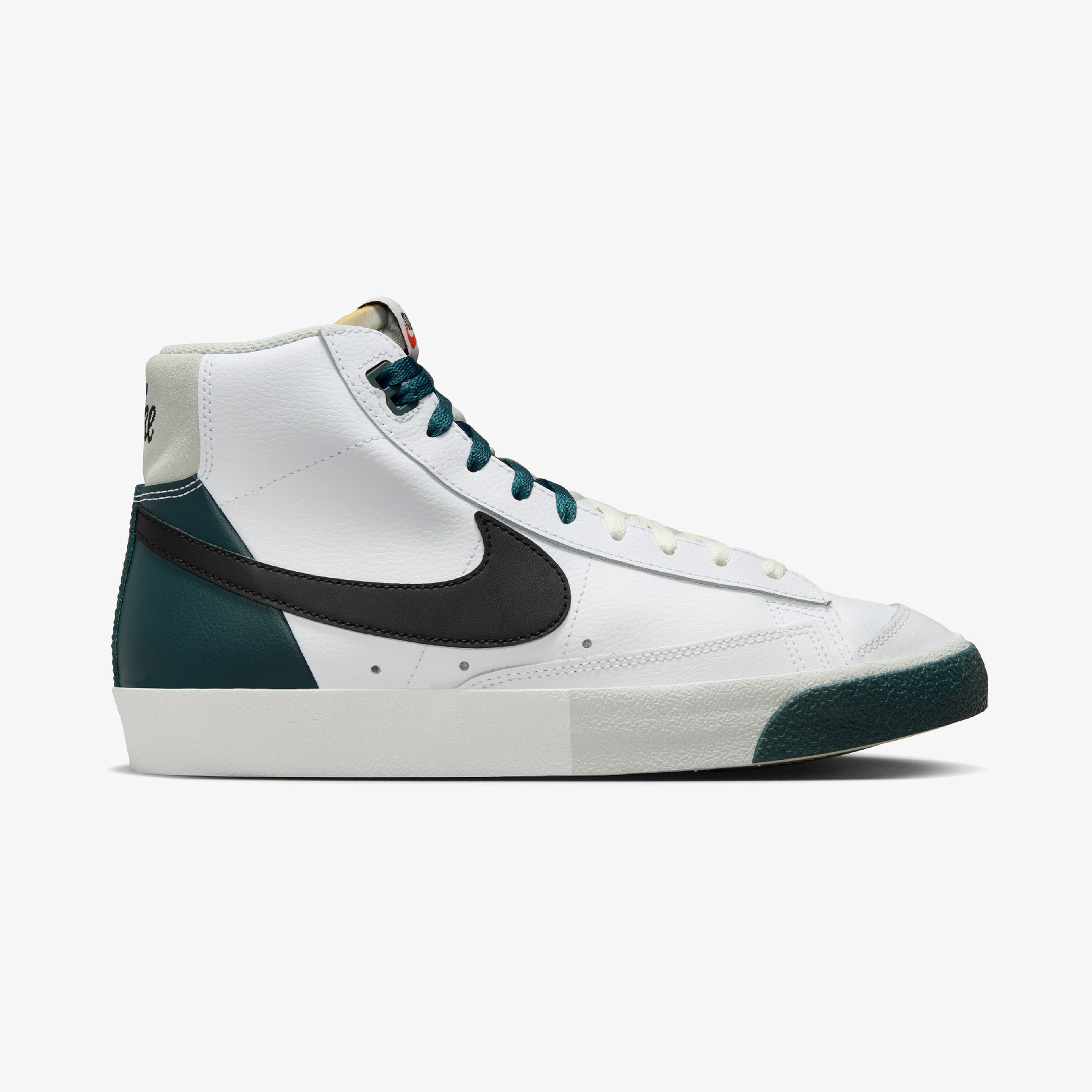 Nike Blazer Mid '77 Premium Erkek Beyaz Sneaker