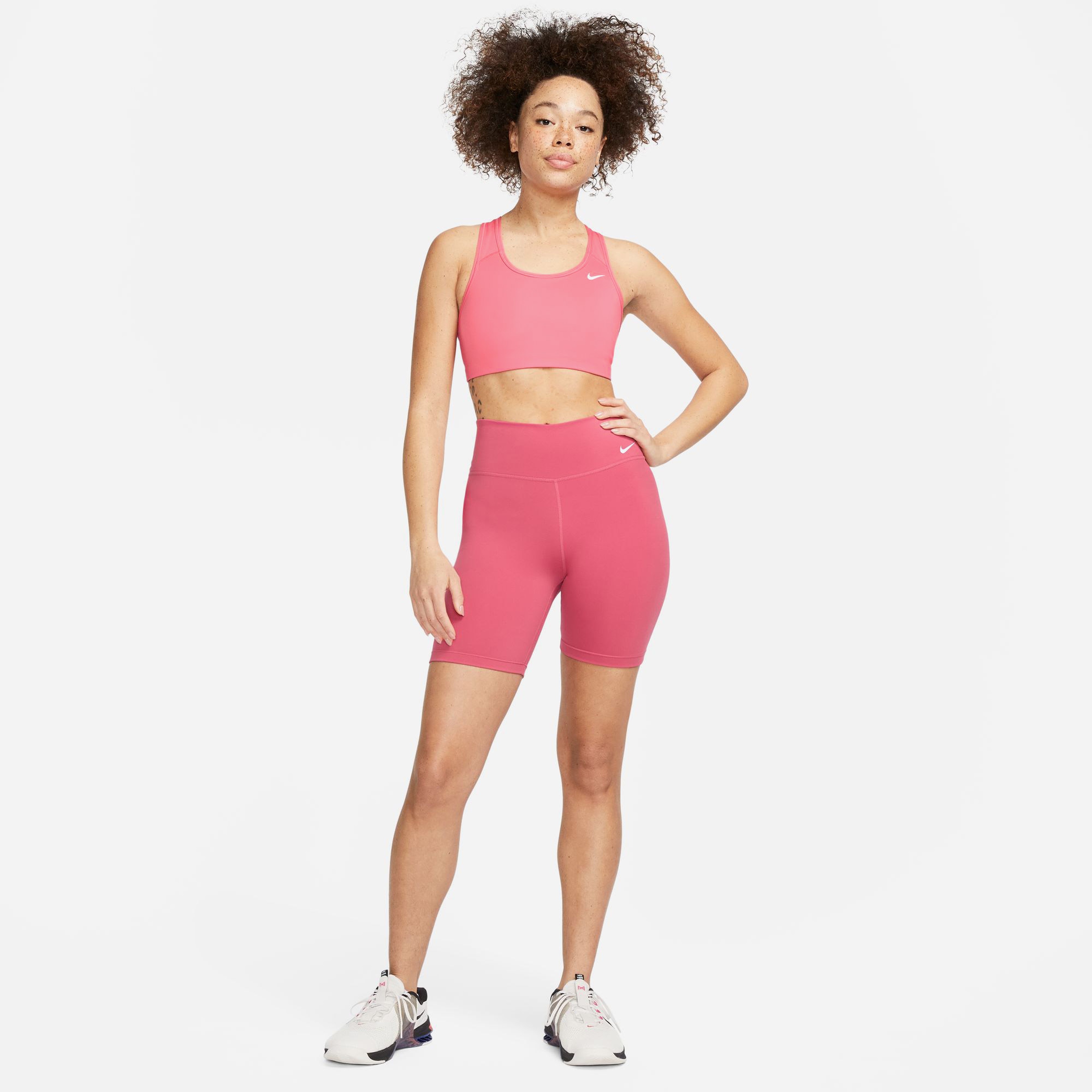 Nike Kadın Pembe Bra & Spor Sütyeni