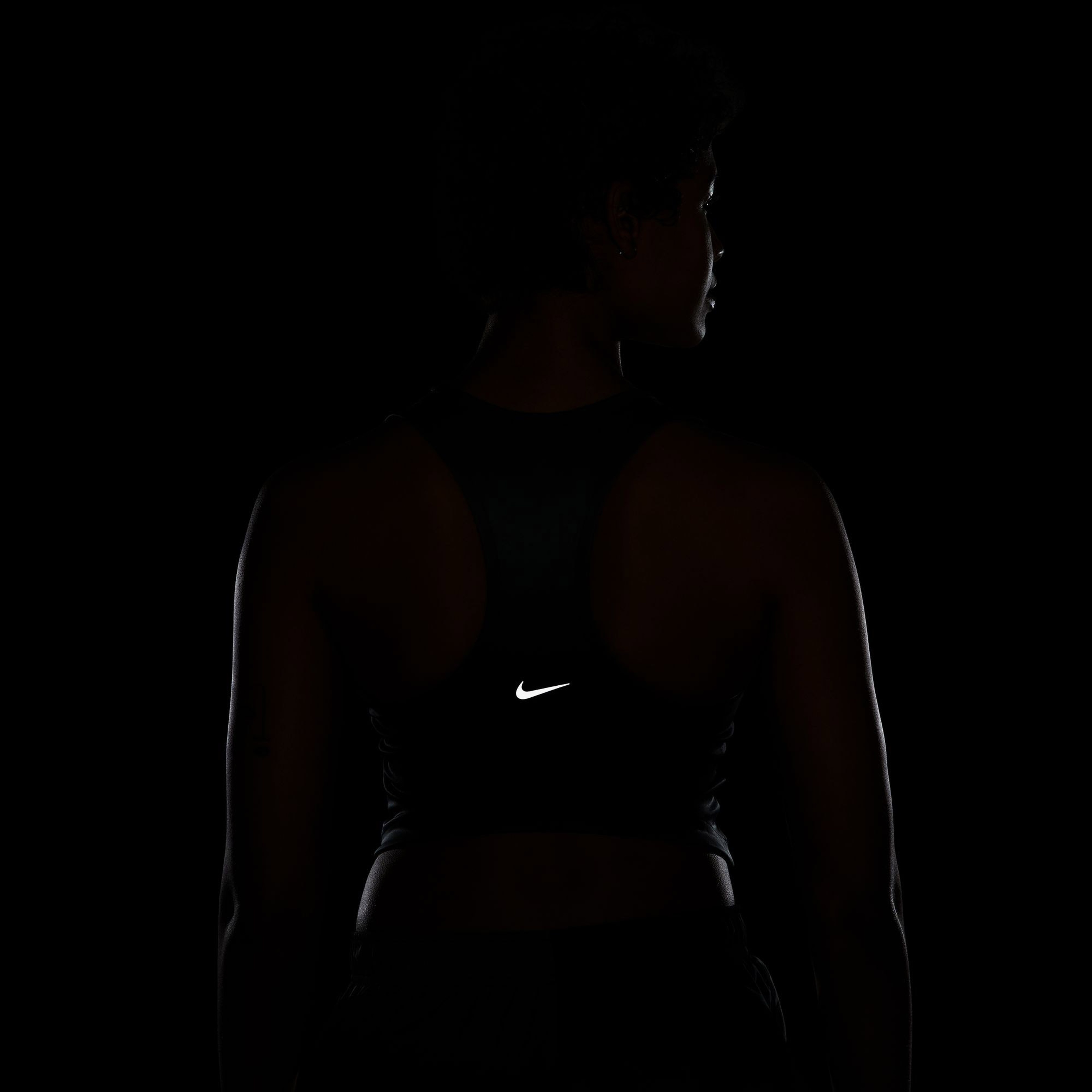 Nike Kadın Gri T-Shirt