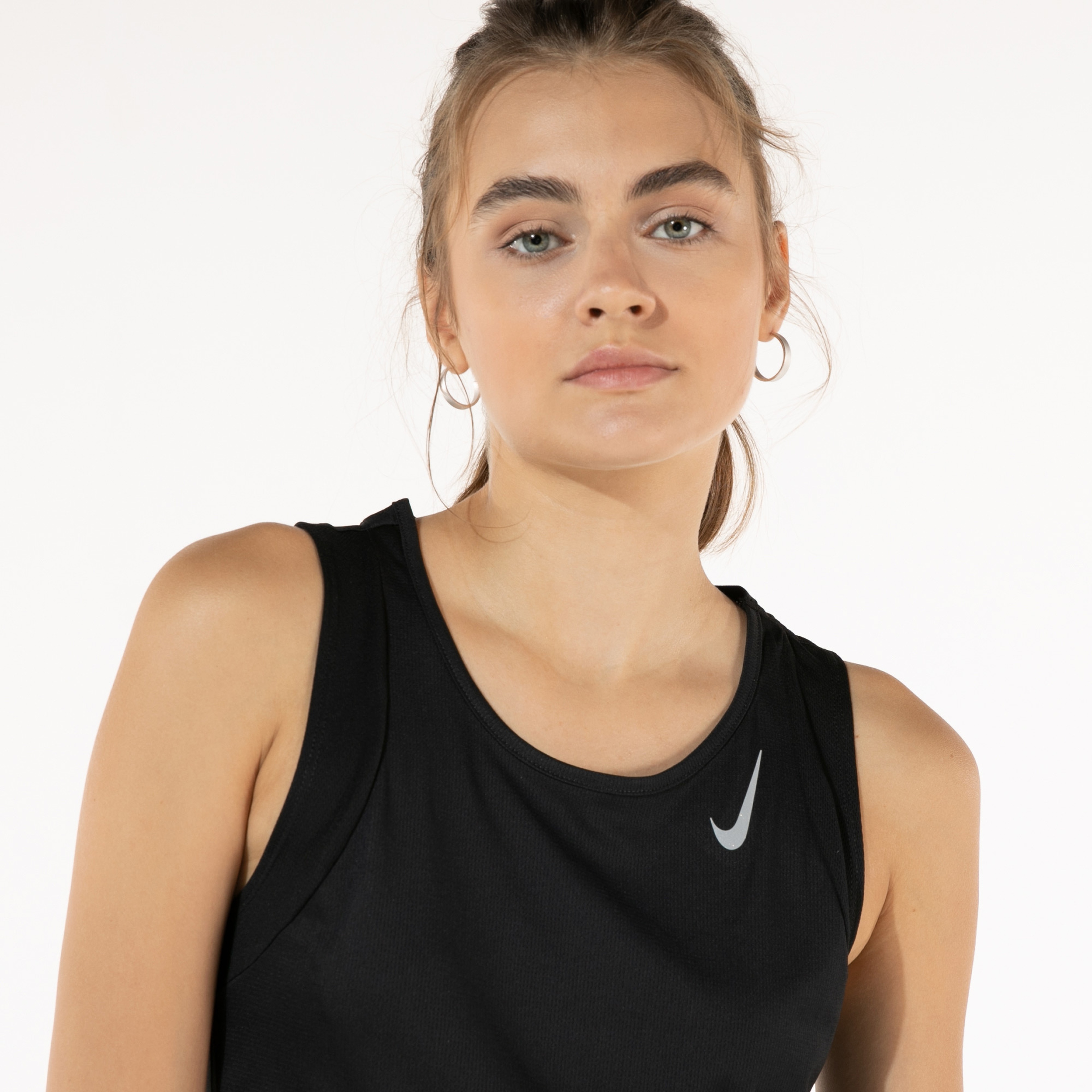 Nike Kadın Siyah T-Shirt