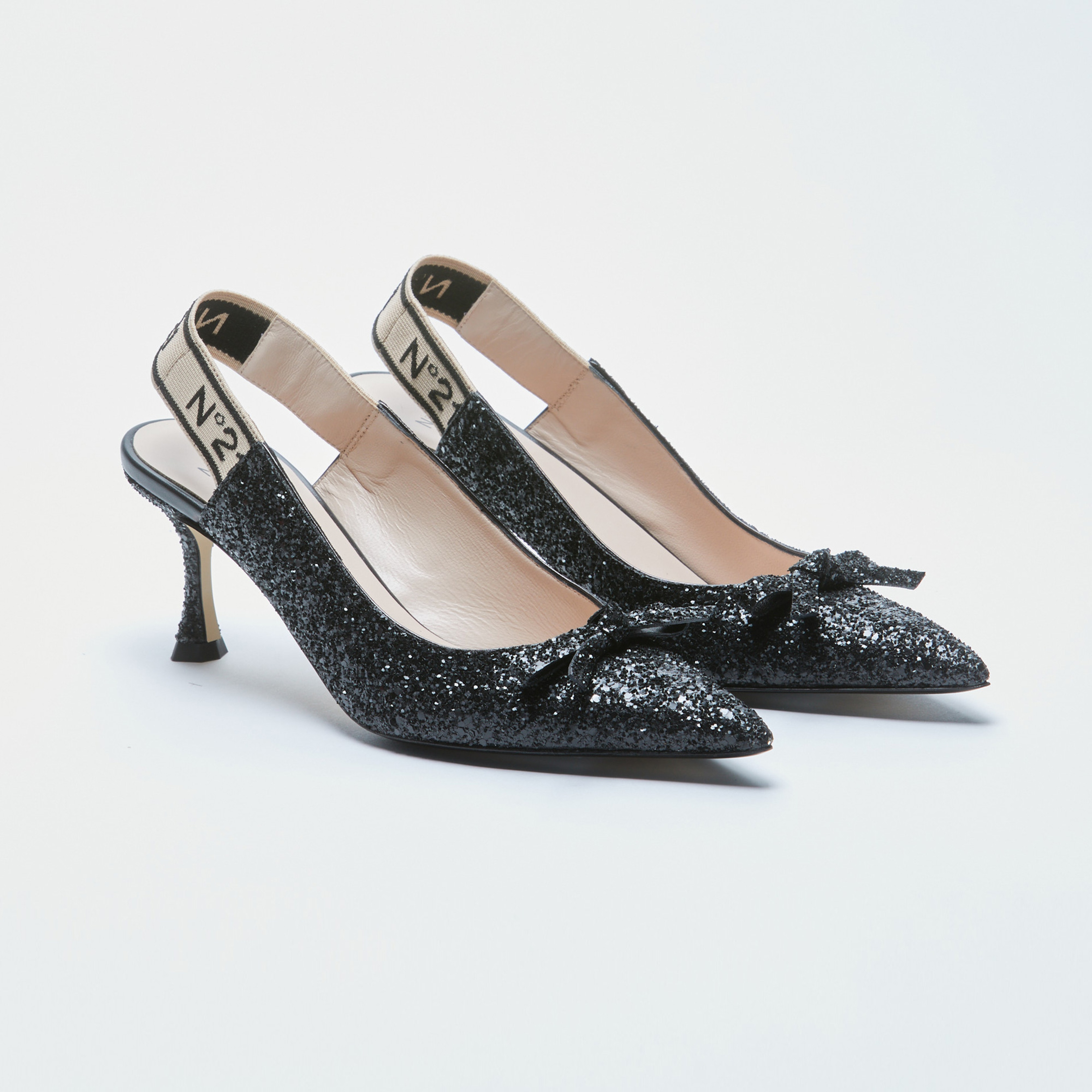 No21 Kadın Siyah Ayakkabı