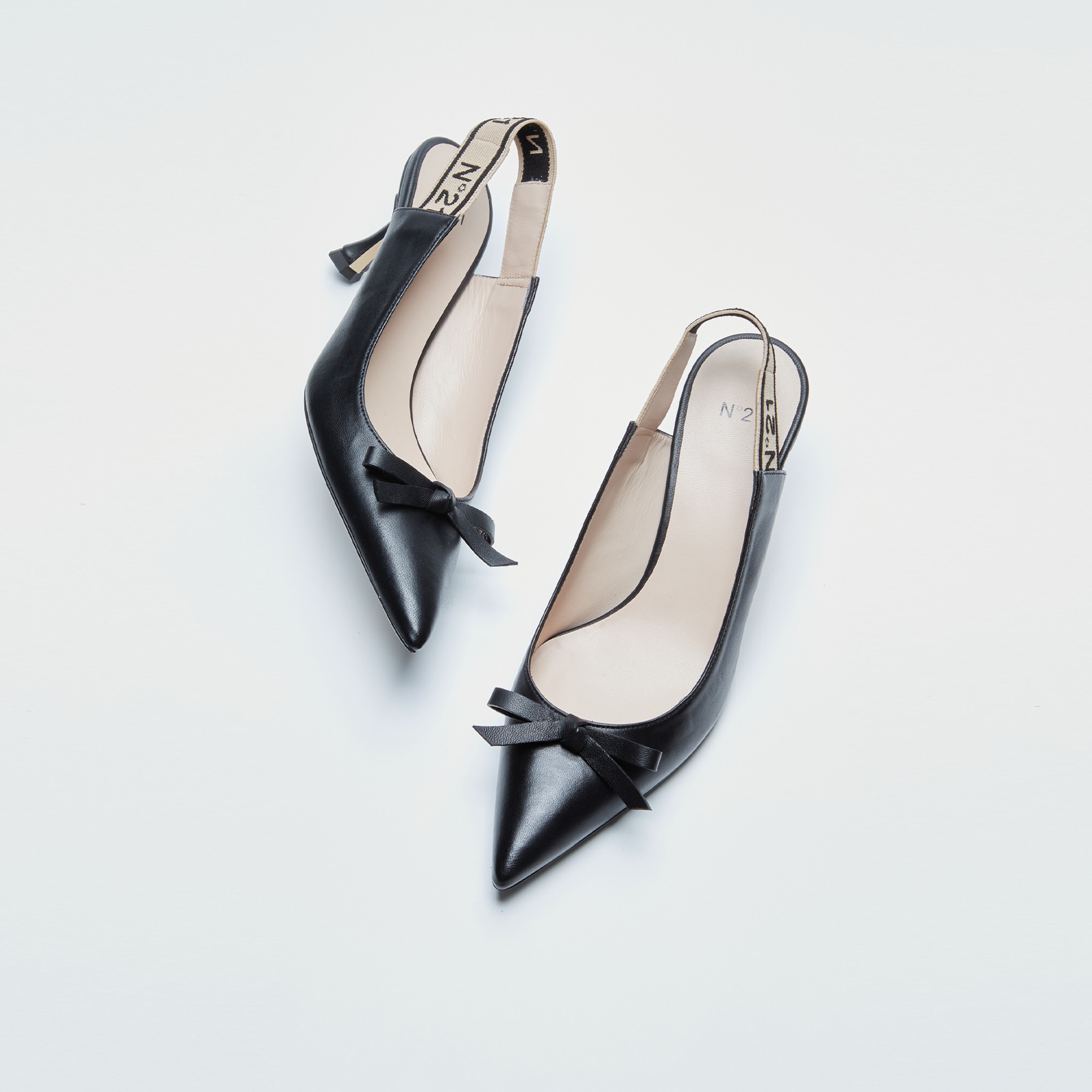 No21 Kadın Siyah Ayakkabı