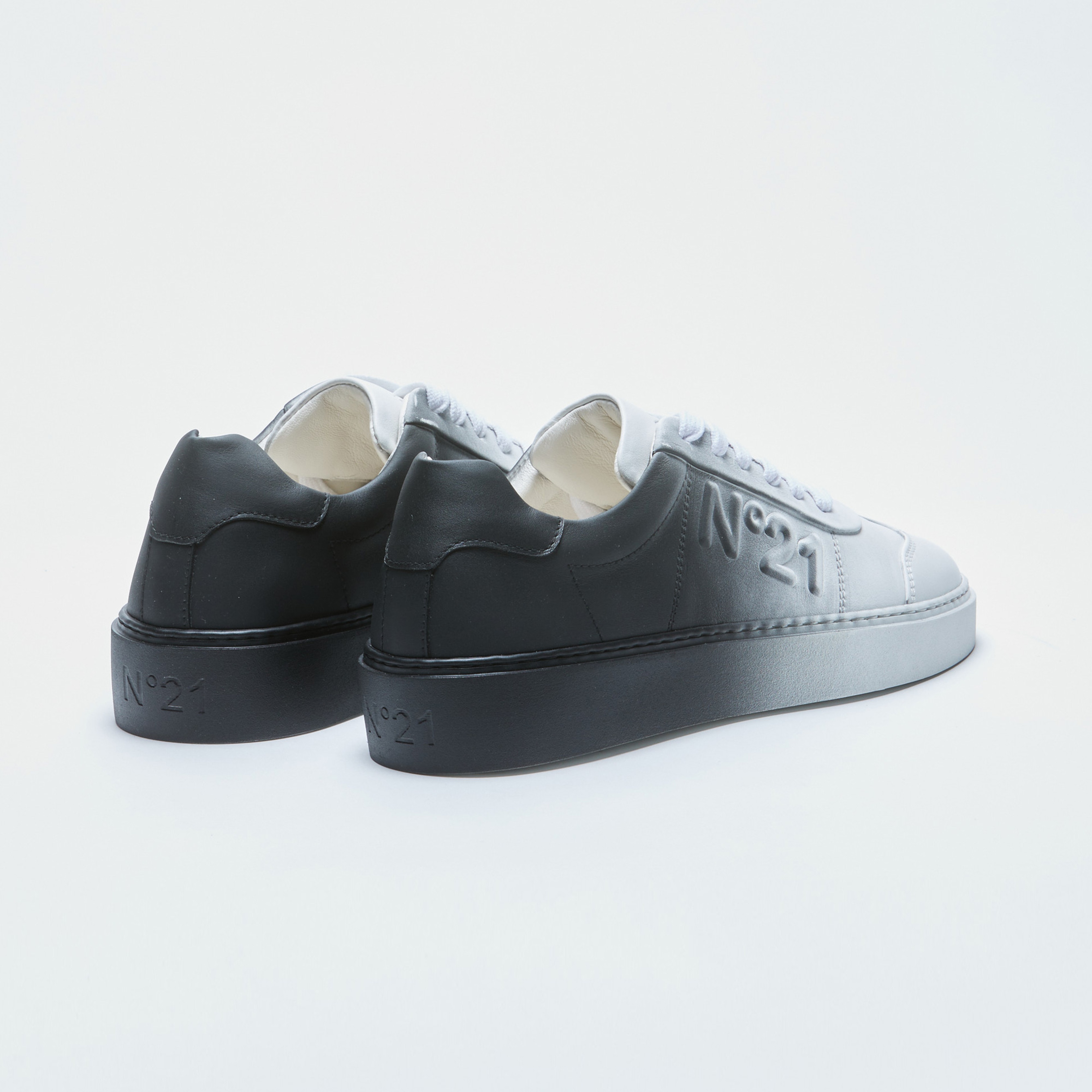 No21 Kadın Siyah Ayakkabı