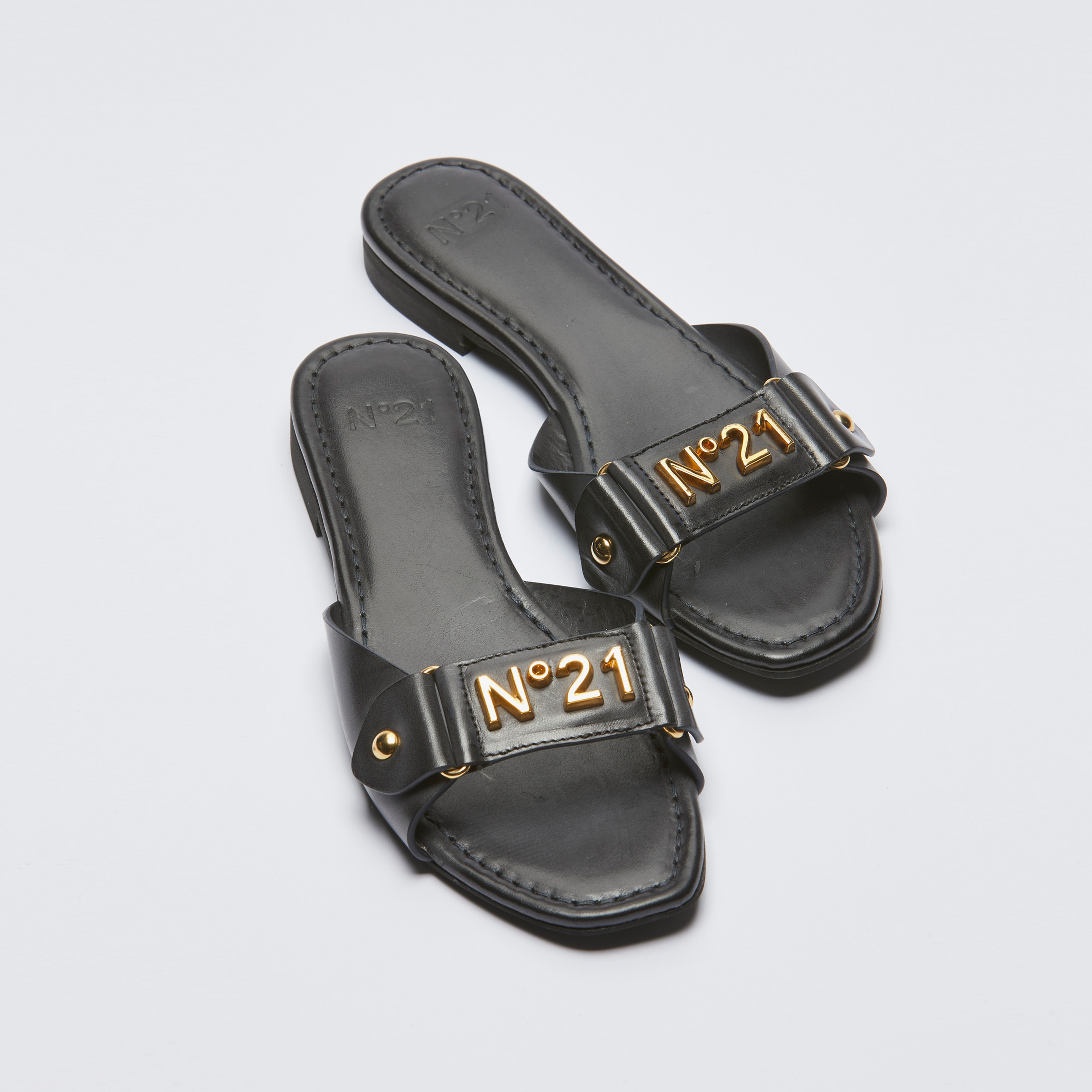 No21 Kadın Siyah Ayakkabı