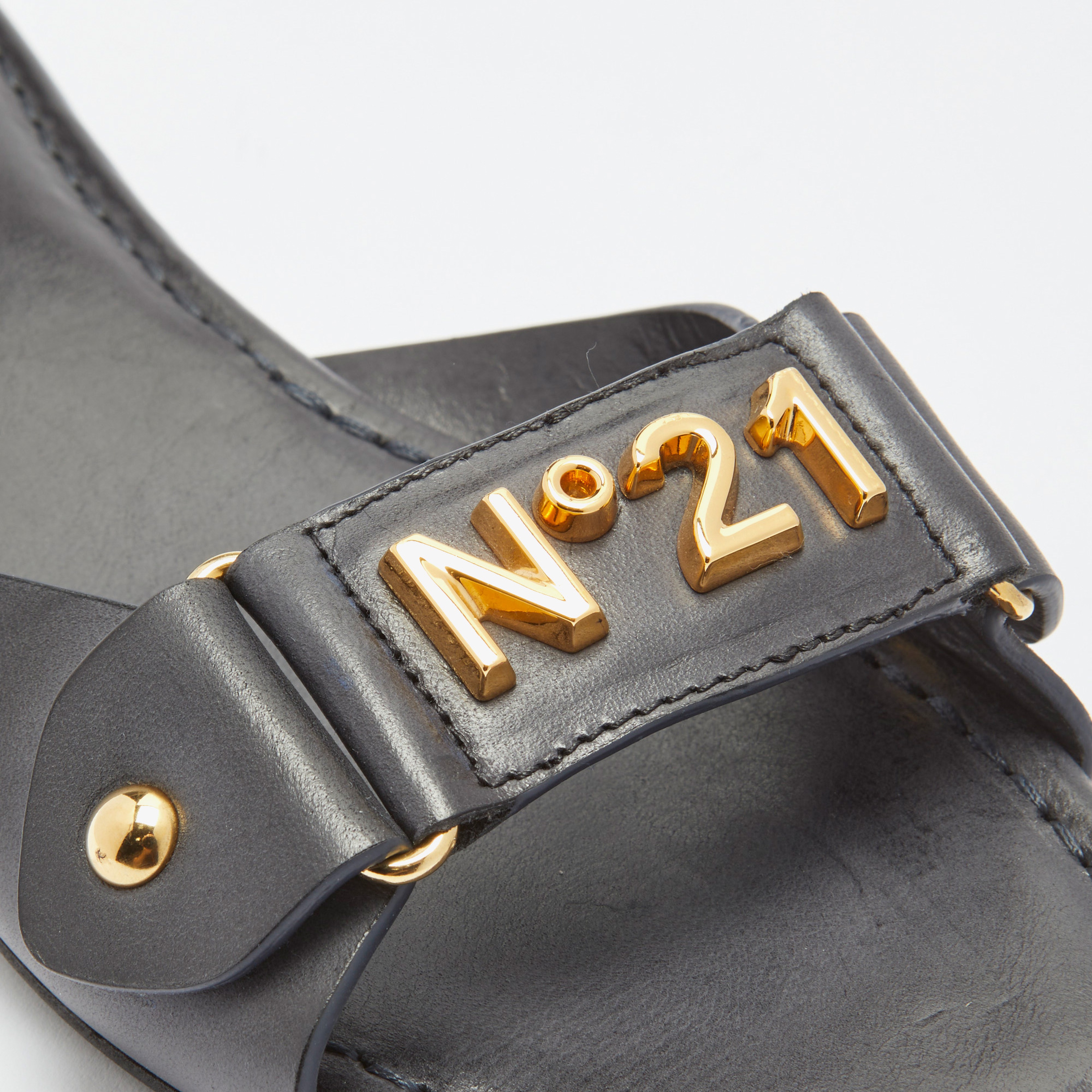 No21 Kadın Siyah Ayakkabı