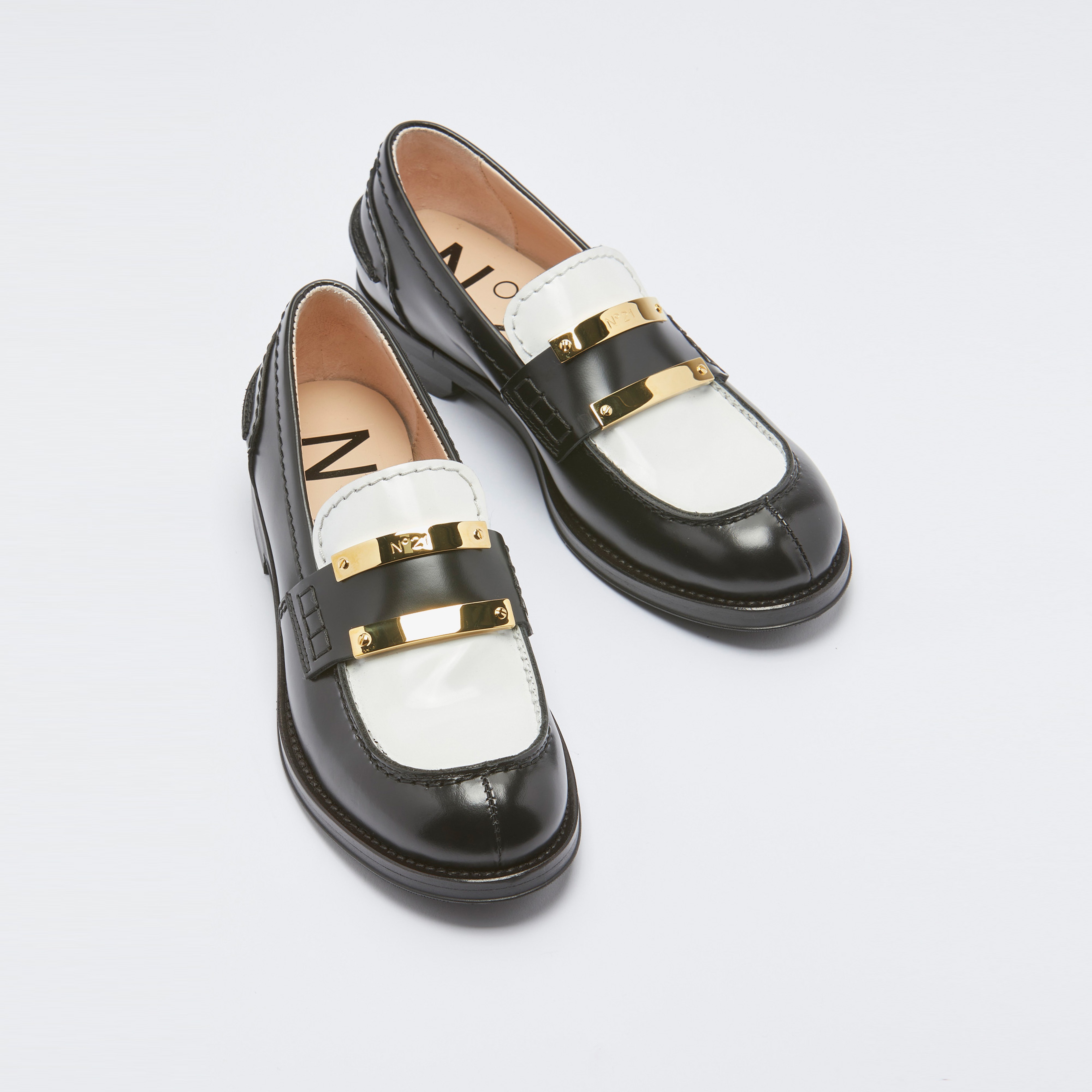 No21 Kadın Siyah Ayakkabı