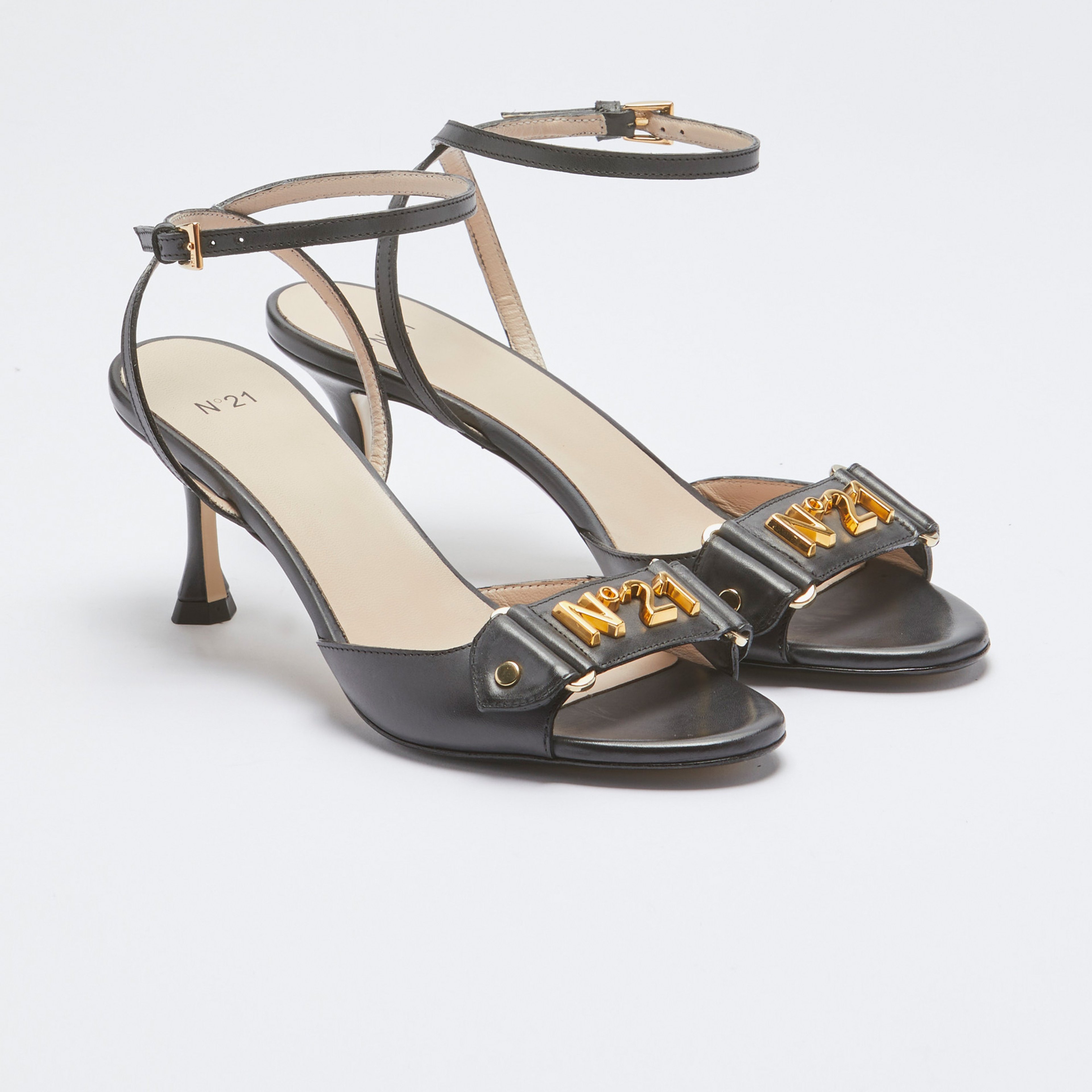 No21 Kadın Siyah Ayakkabı
